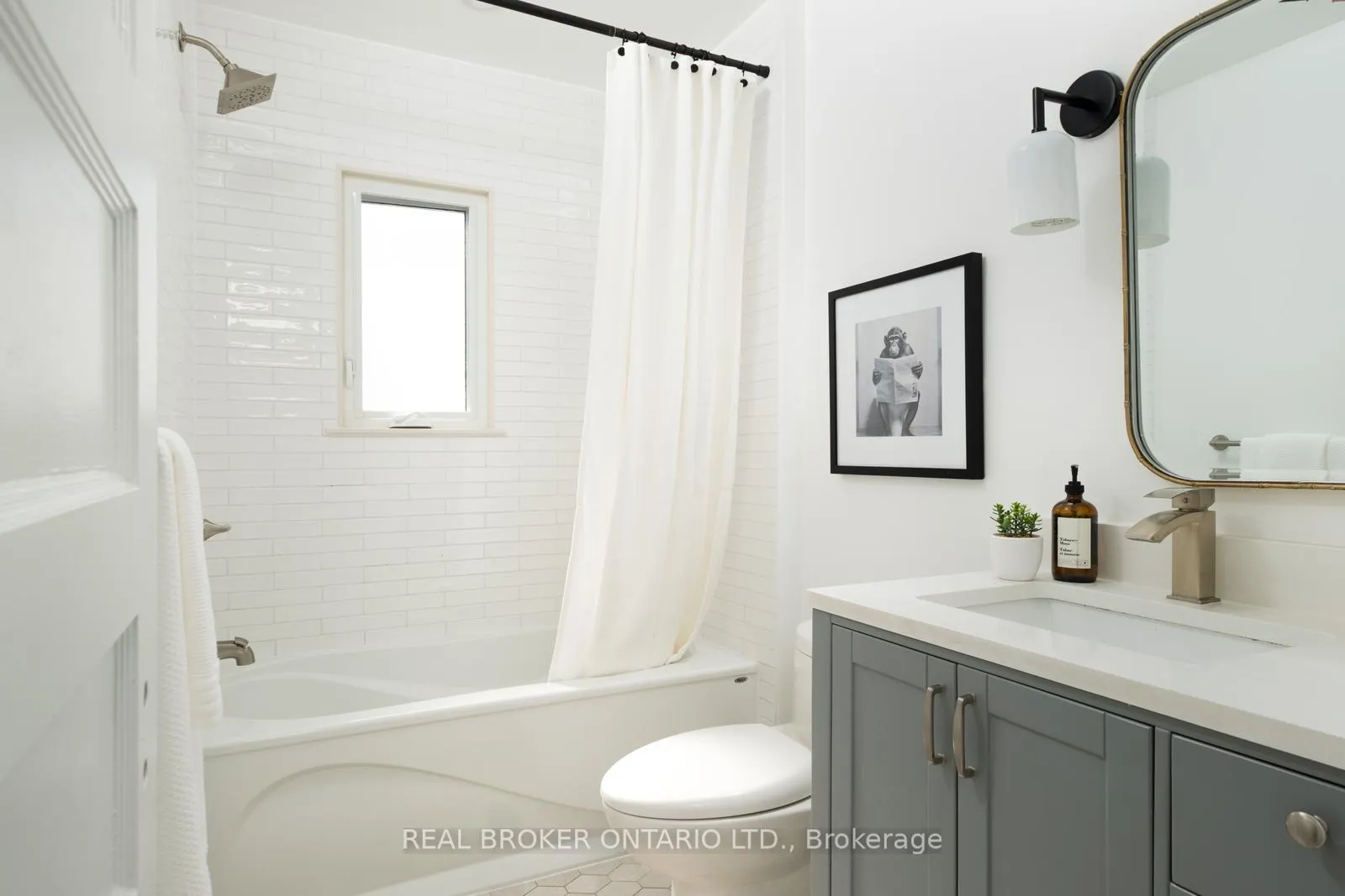 Photo 10 of 8 Stephenson Avenue, Toronto, East End-Danforth — HOMEH