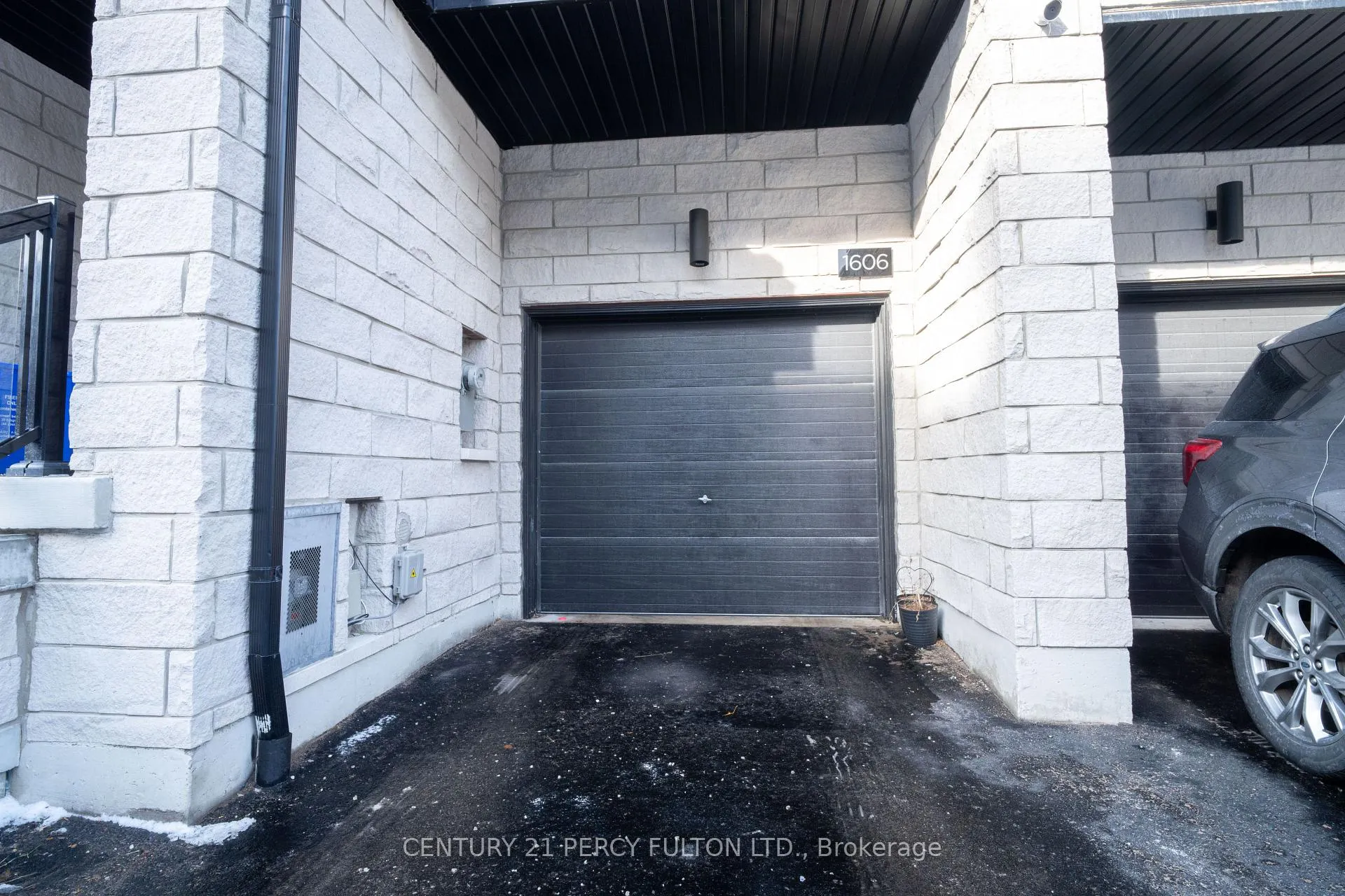 Photo 18 of 1606 Moonbeem Glen, Pickering, Village East — HOMEH