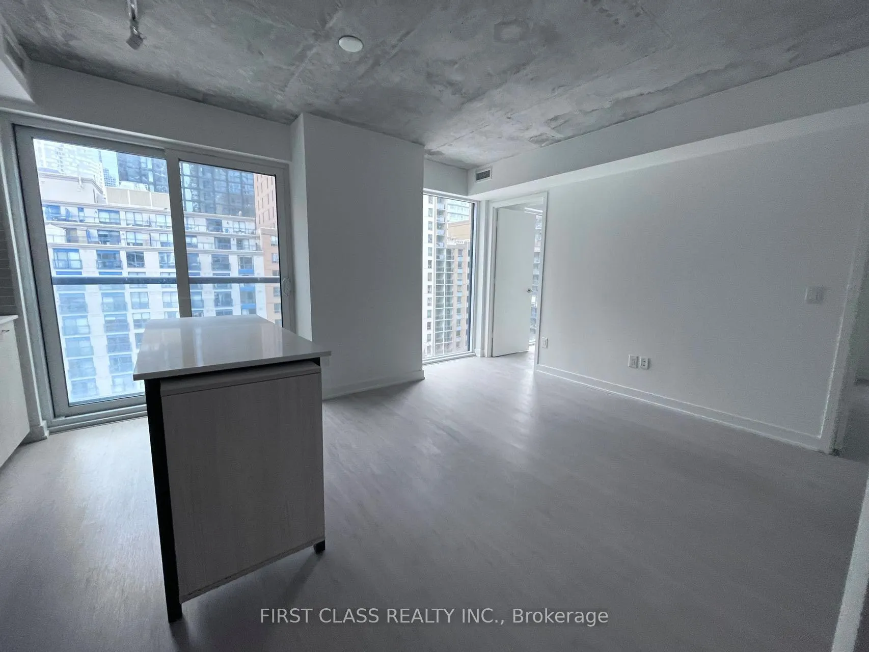 Photo 2 of Unit 806A, 65 Mutual Street, Toronto, Church-Yonge Corridor — HOMEH