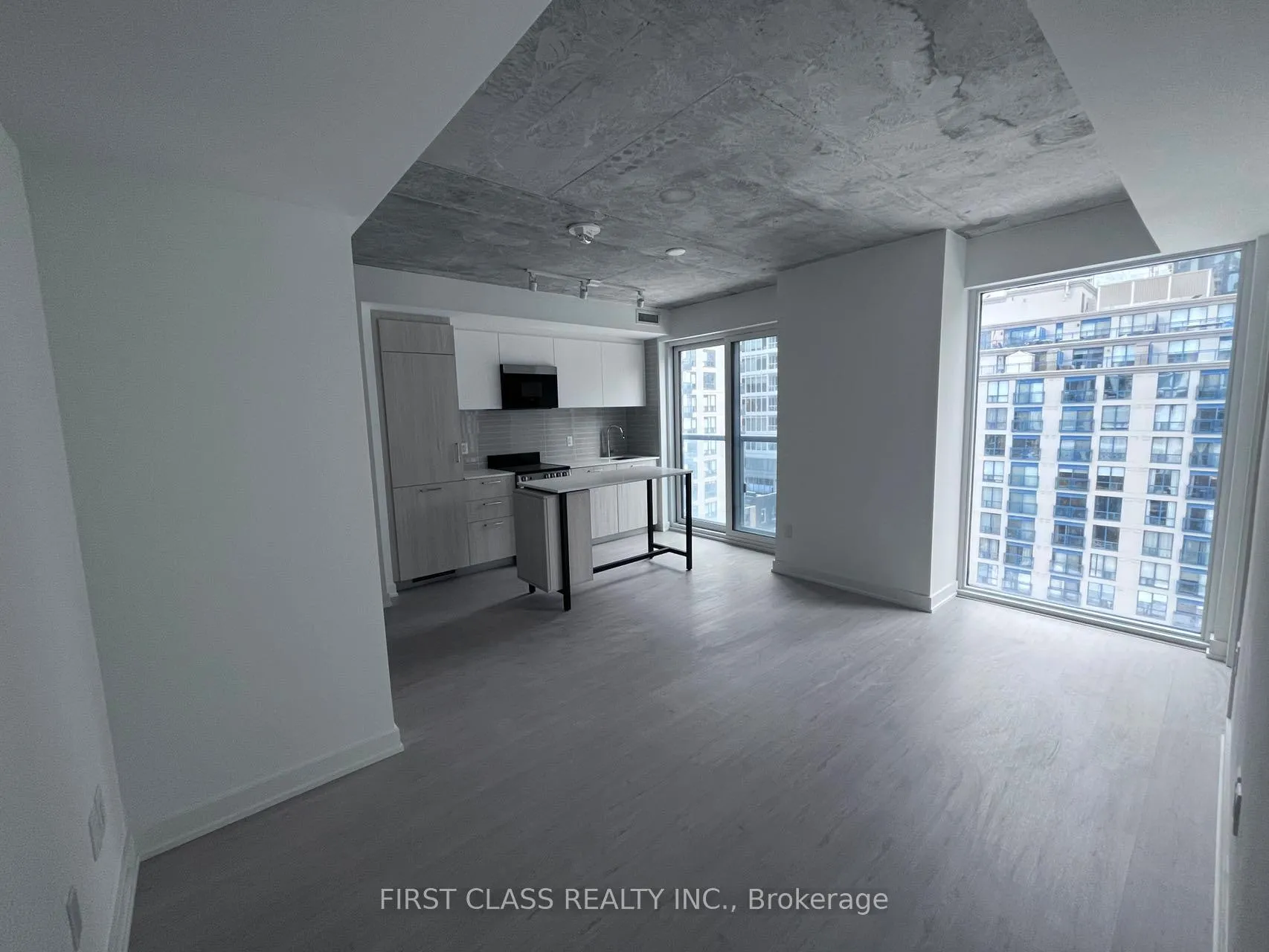 Photo 5 of Unit 806A, 65 Mutual Street, Toronto, Church-Yonge Corridor — HOMEH
