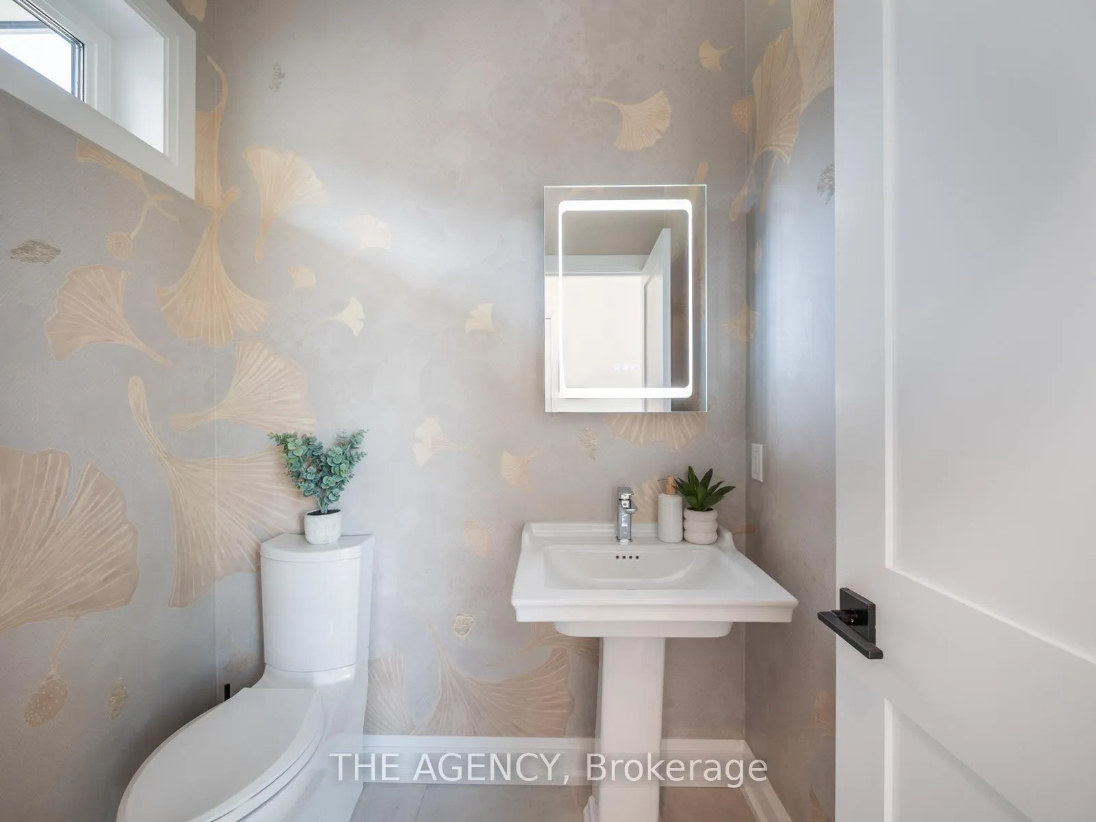 Photo 22 of 1514 Centre Road, Hamilton, Rural Flamborough — HOMEH