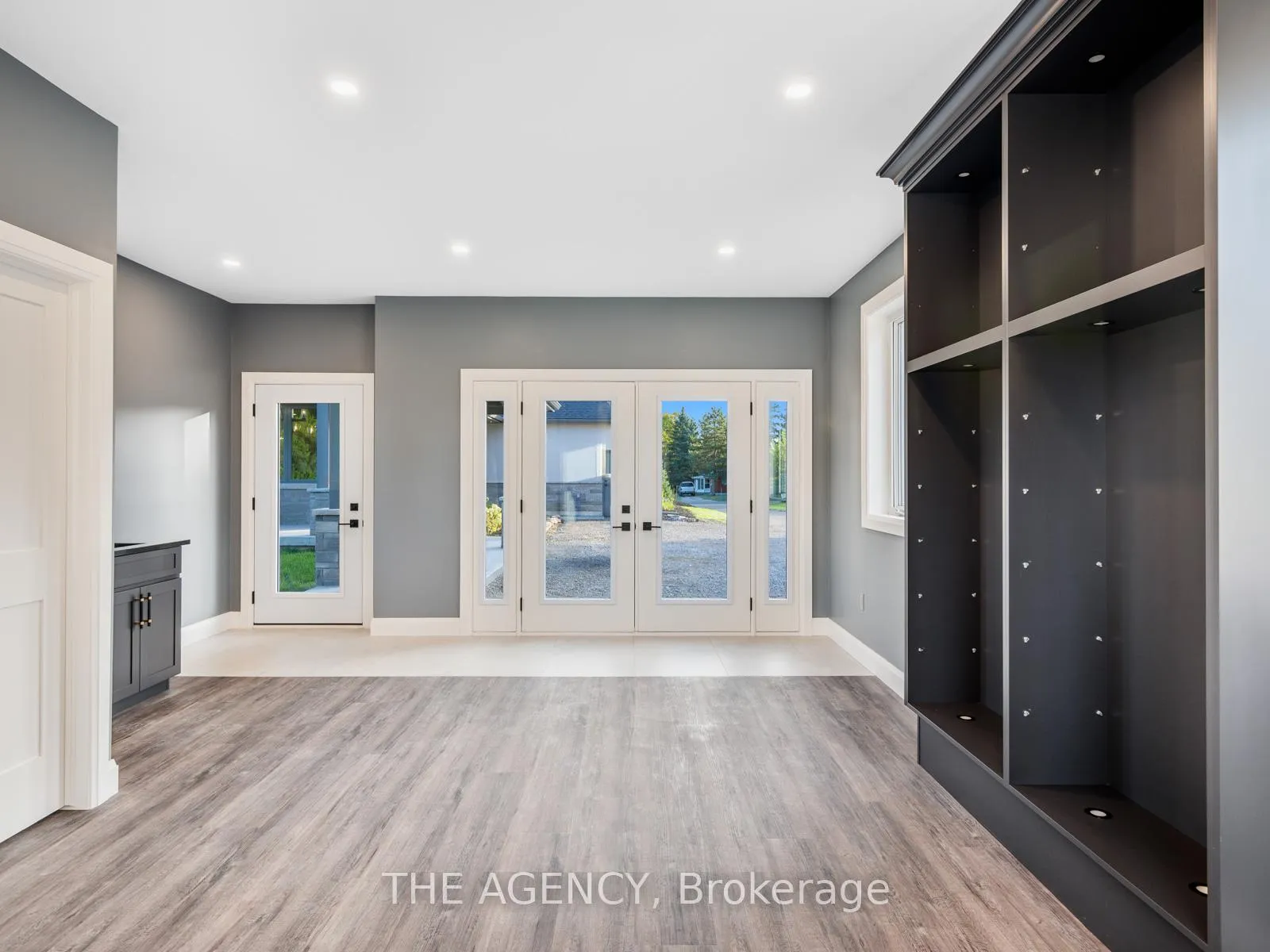 Photo 34 of 1514 Centre Road, Hamilton, Rural Flamborough — HOMEH