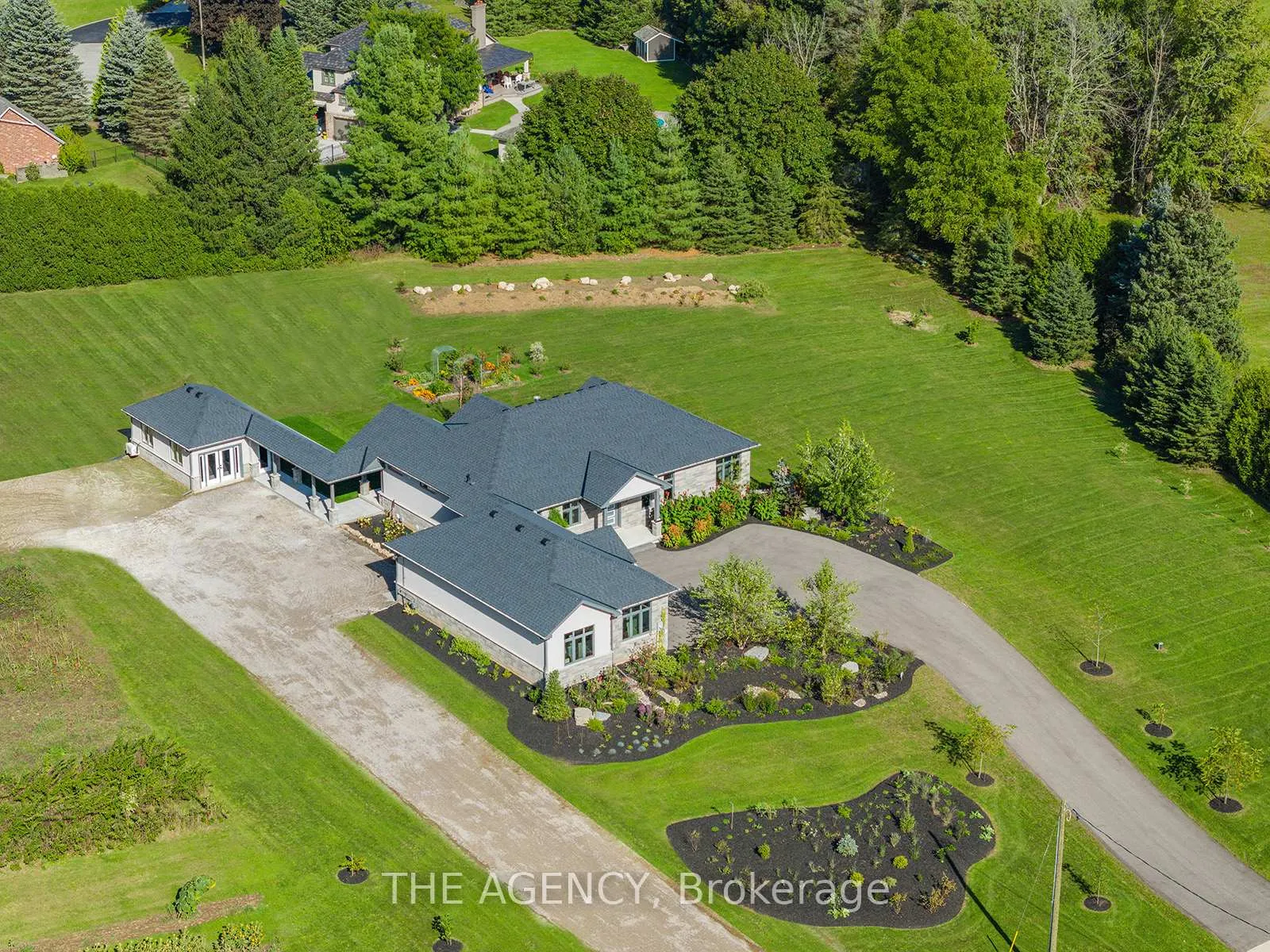 Photo 40 of 1514 Centre Road, Hamilton, Rural Flamborough — HOMEH