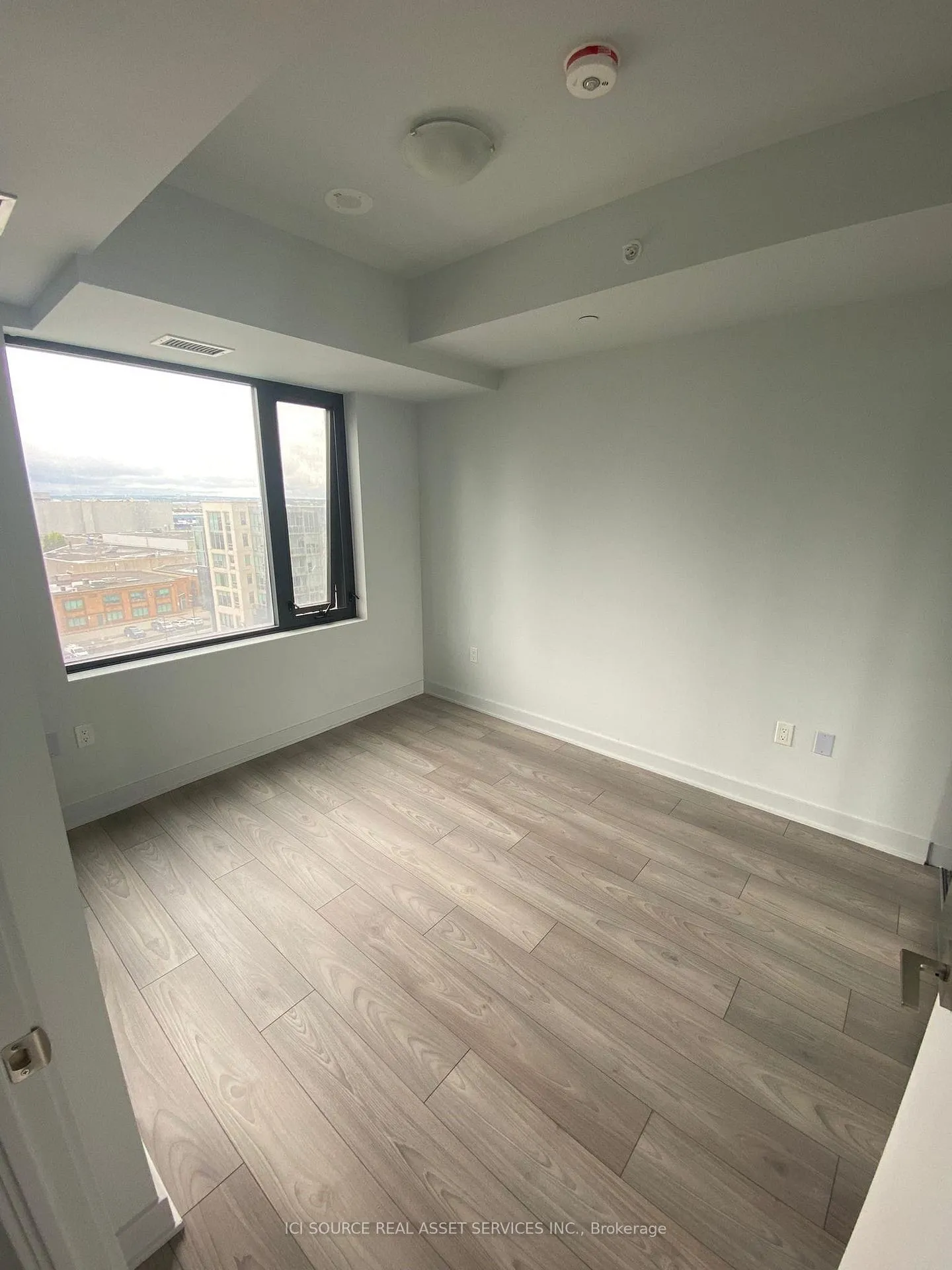 Photo 7 of Unit 703, 2920 Highway 7, Vaughan, Concord — HOMEH