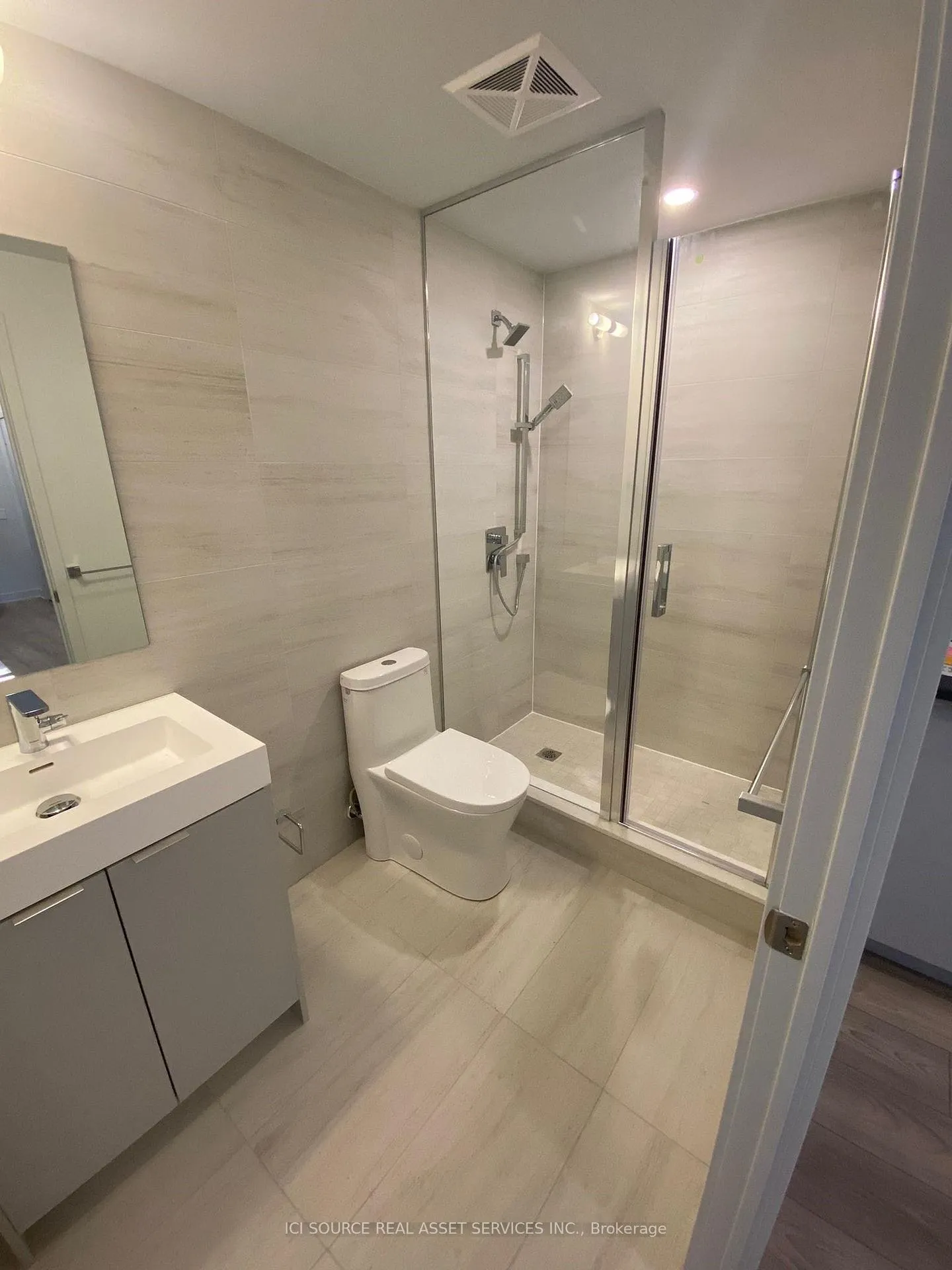 Photo 8 of Unit 703, 2920 Highway 7, Vaughan, Concord — HOMEH