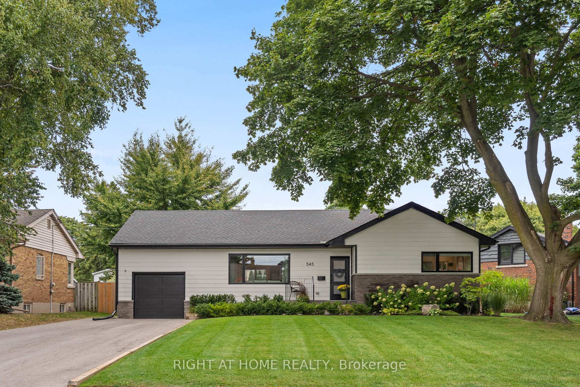 Photo 1 of 545 Huron Drive, Burlington, LaSalle — HOMEH