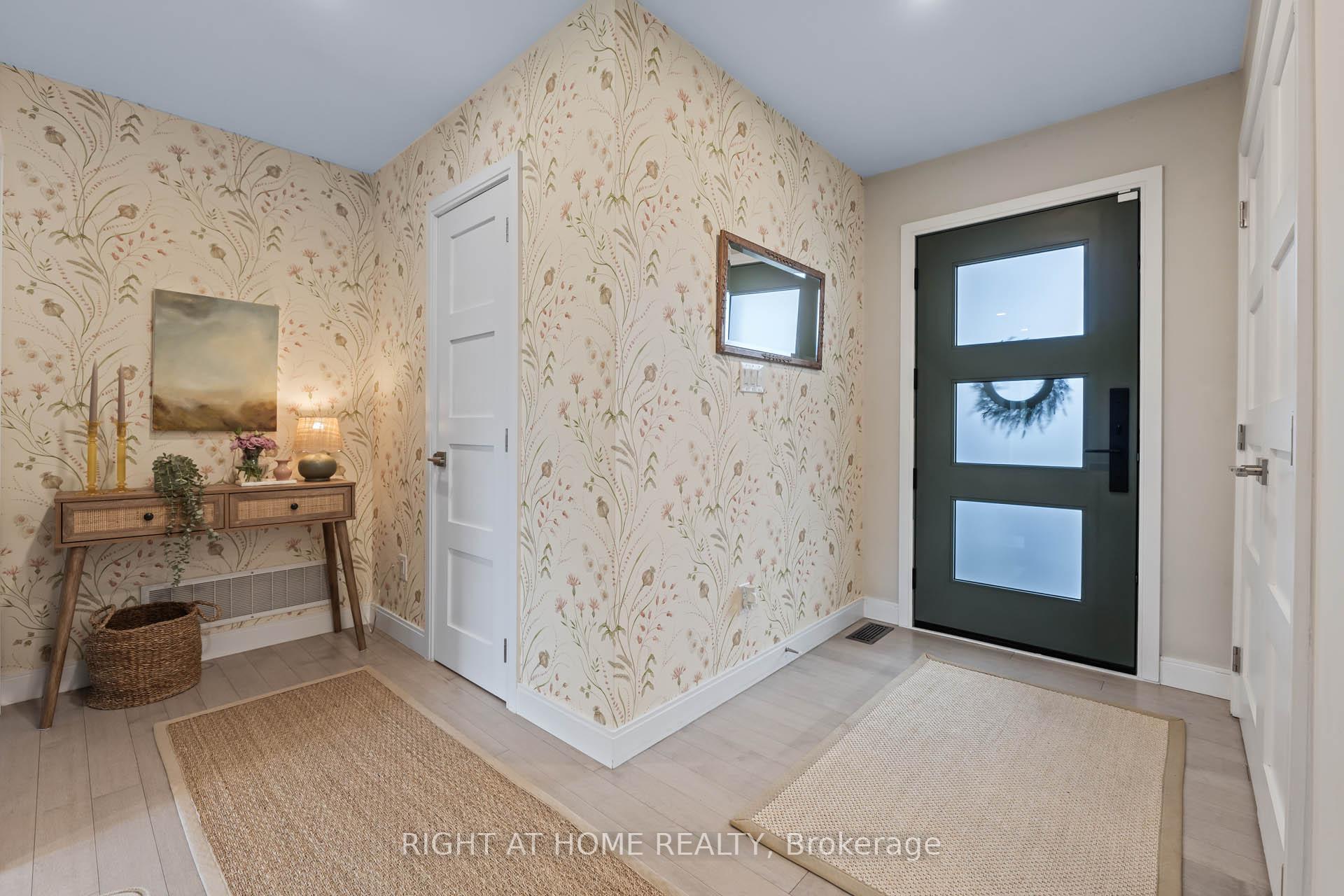 Photo 6 of 545 Huron Drive, Burlington, LaSalle — HOMEH