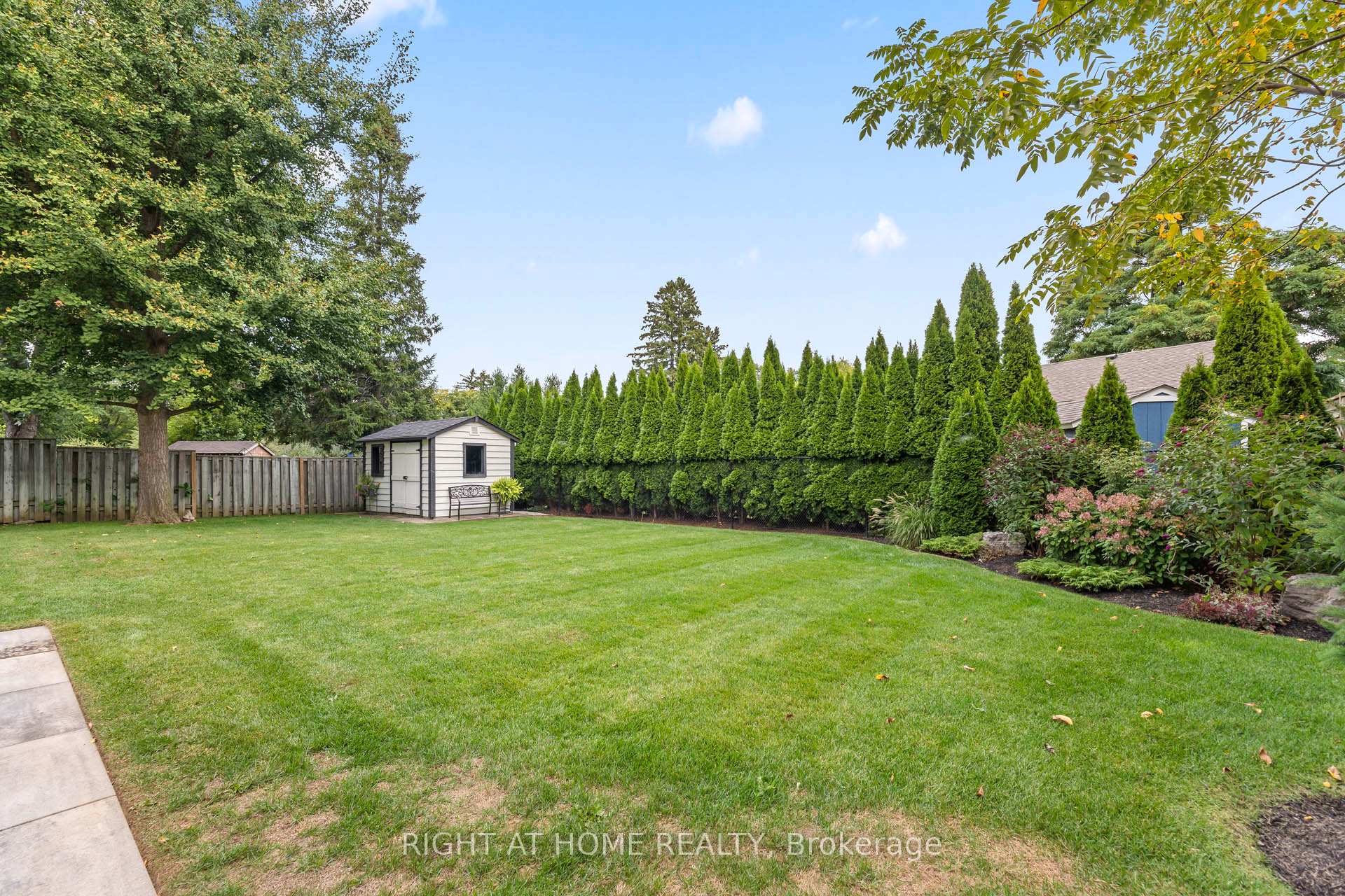 Photo 37 of 545 Huron Drive, Burlington, LaSalle — HOMEH