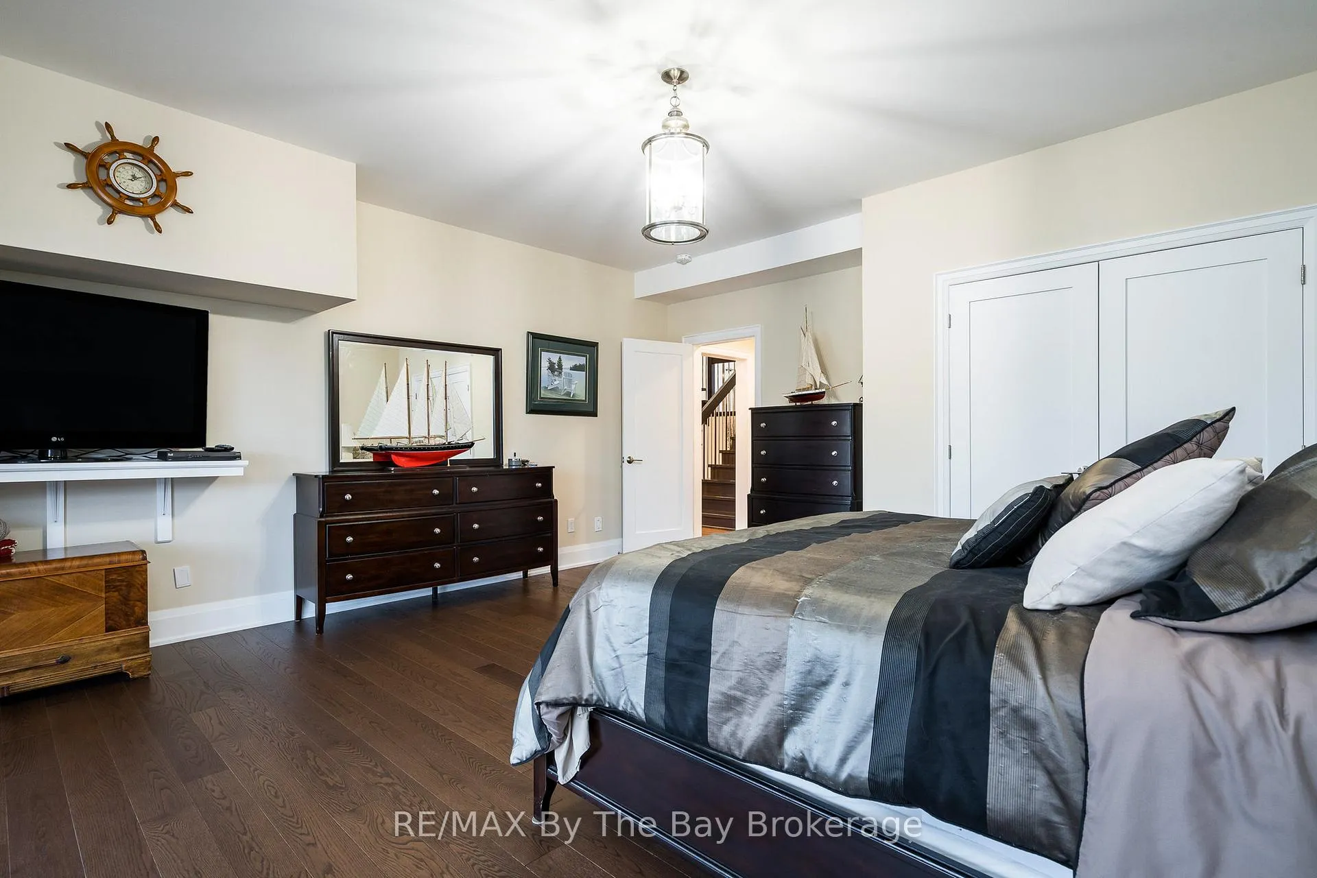 Photo 26 of 18 Edgewater Road, Wasaga Beach — HOMEH