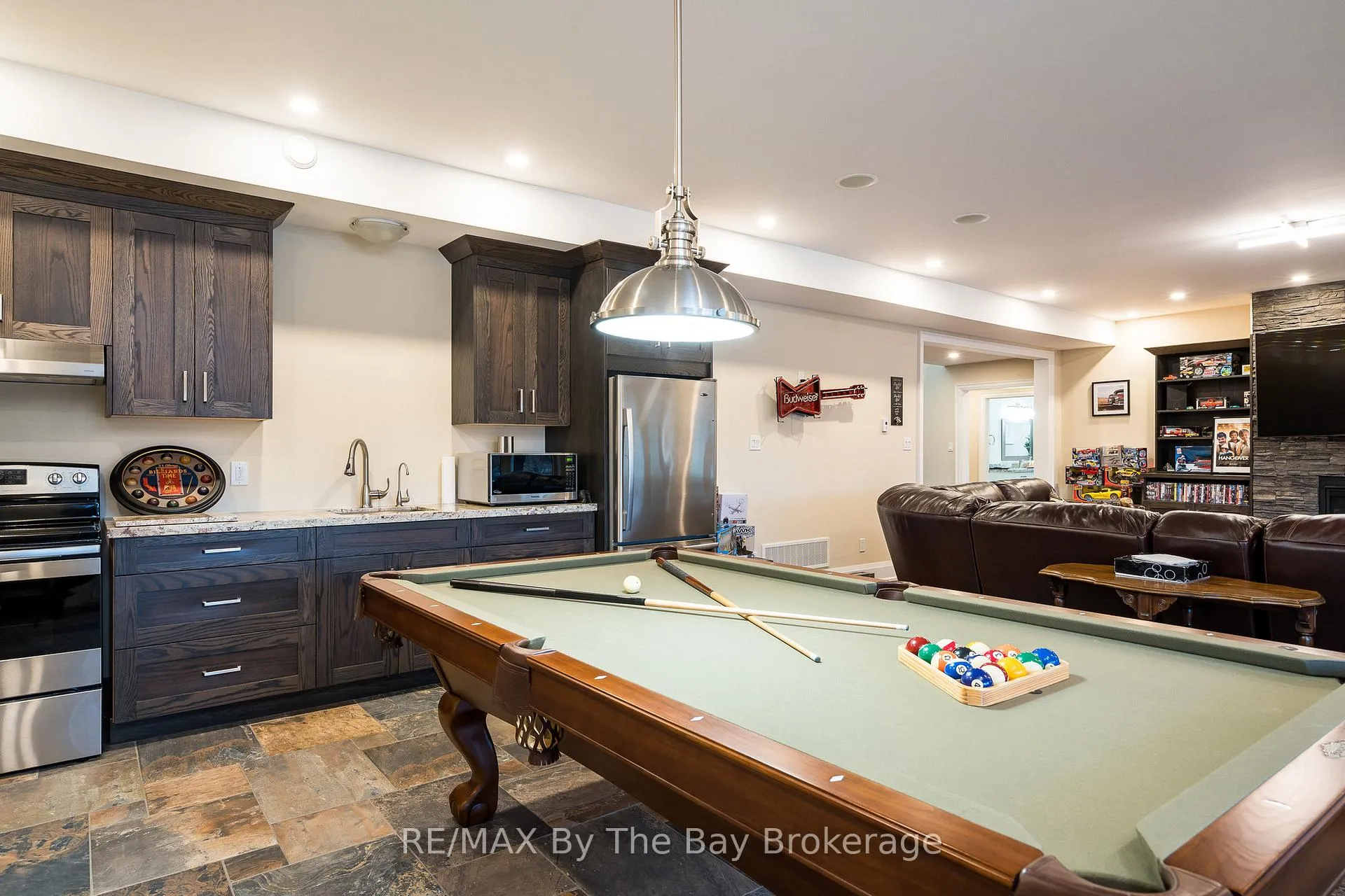 Photo 28 of 18 Edgewater Road, Wasaga Beach — HOMEH