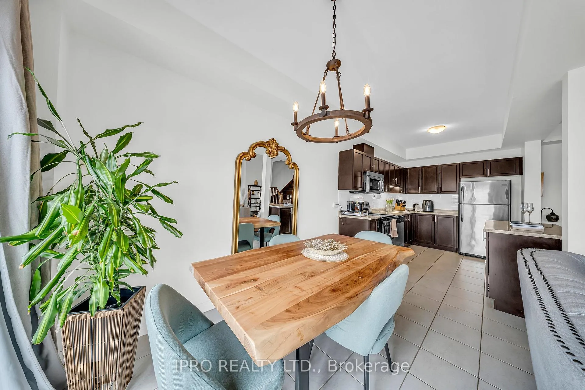 Photo 13 of 18 Serenity Lane, Hamilton, Stoney Creek Mountain — HOMEH