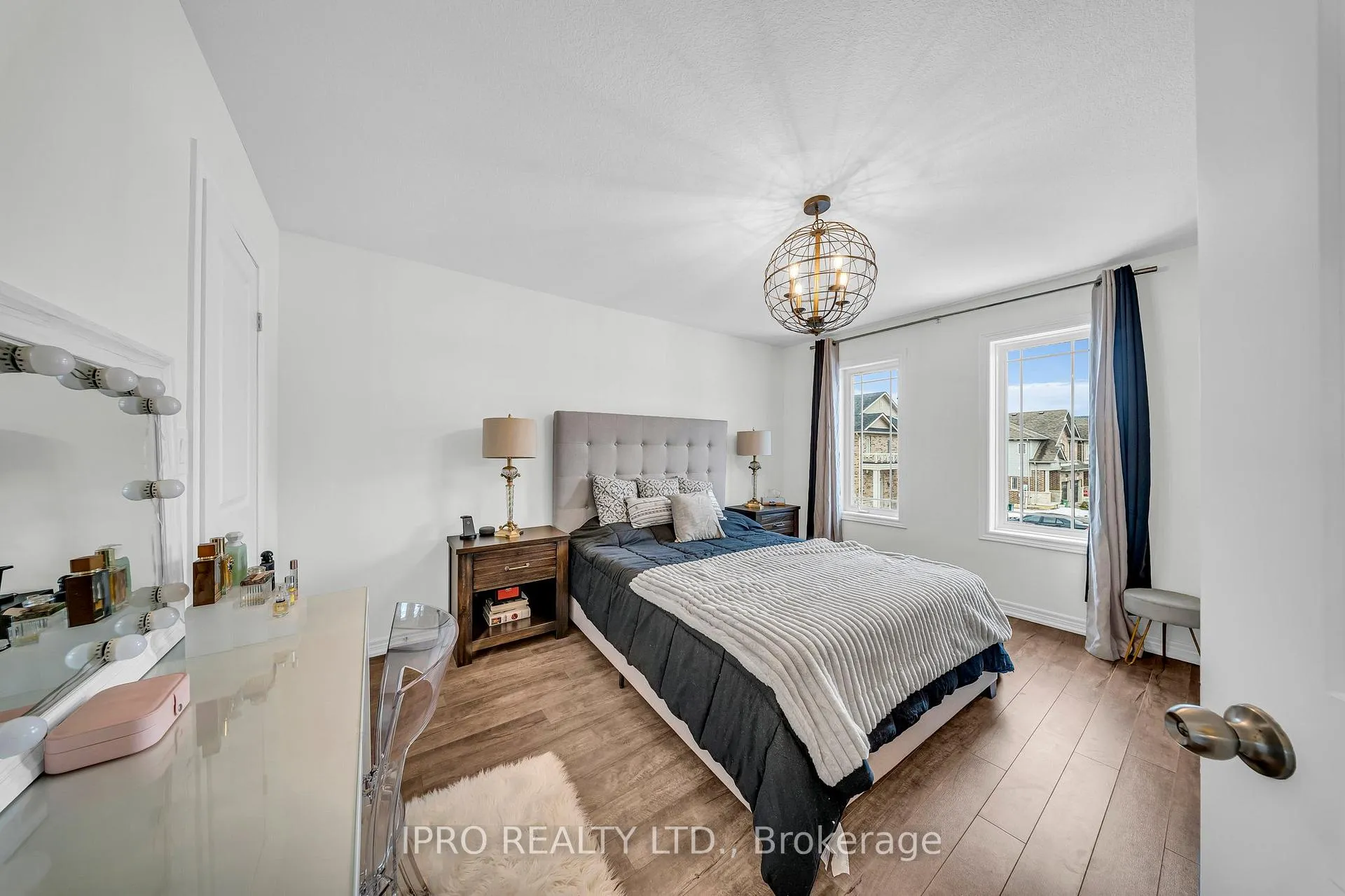 Photo 16 of 18 Serenity Lane, Hamilton, Stoney Creek Mountain — HOMEH