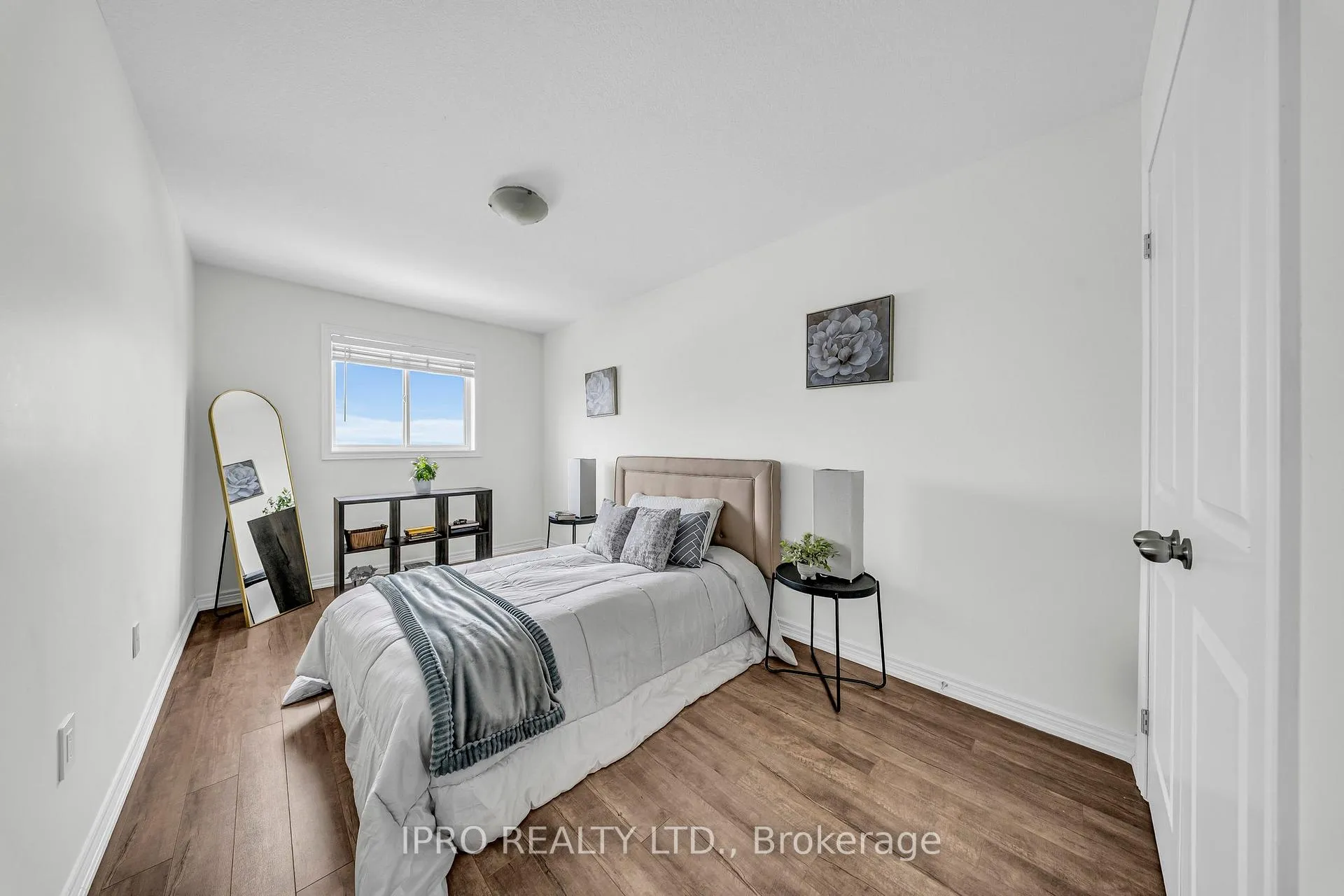 Photo 19 of 18 Serenity Lane, Hamilton, Stoney Creek Mountain — HOMEH