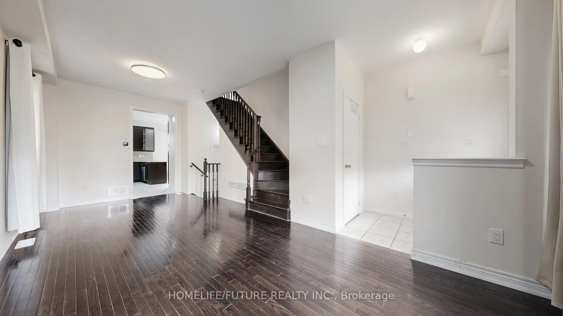 Photo 4 of 89 Hammersly Boulevard, Markham, Wismer — HOMEH