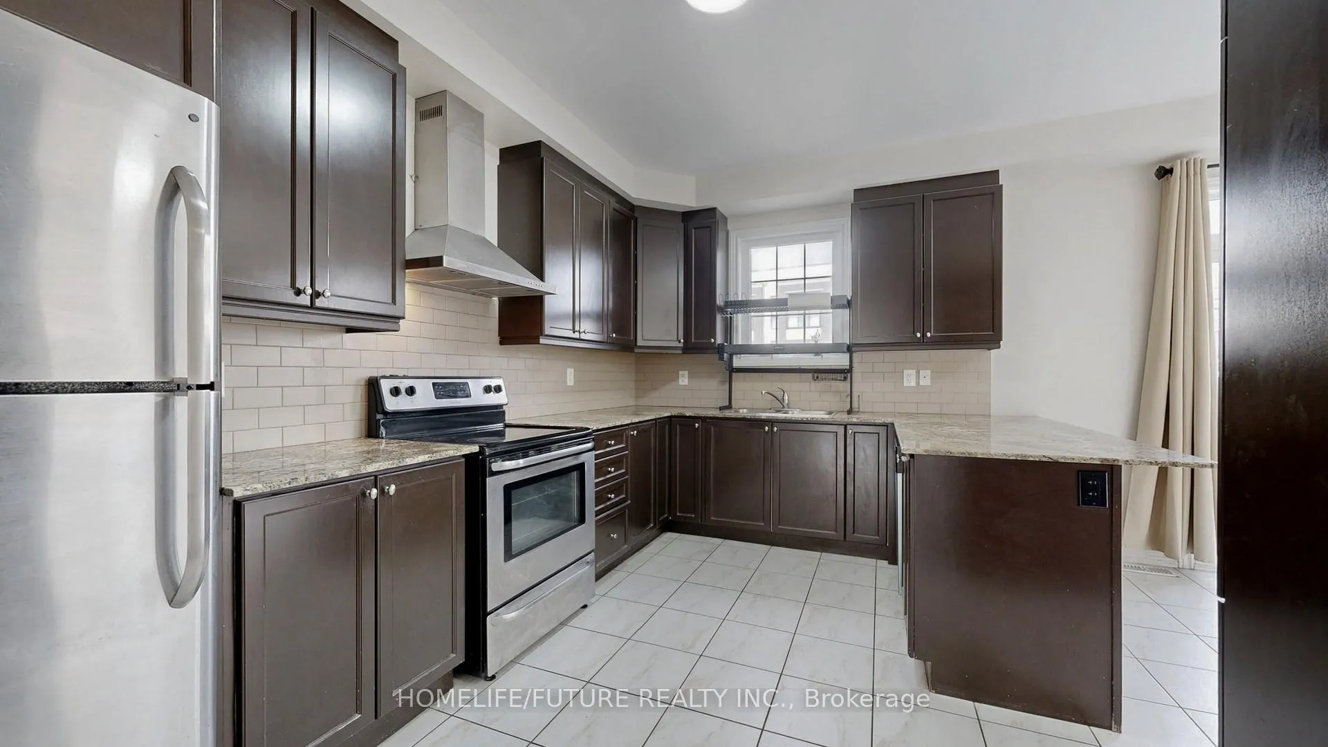 Photo 6 of 89 Hammersly Boulevard, Markham, Wismer — HOMEH