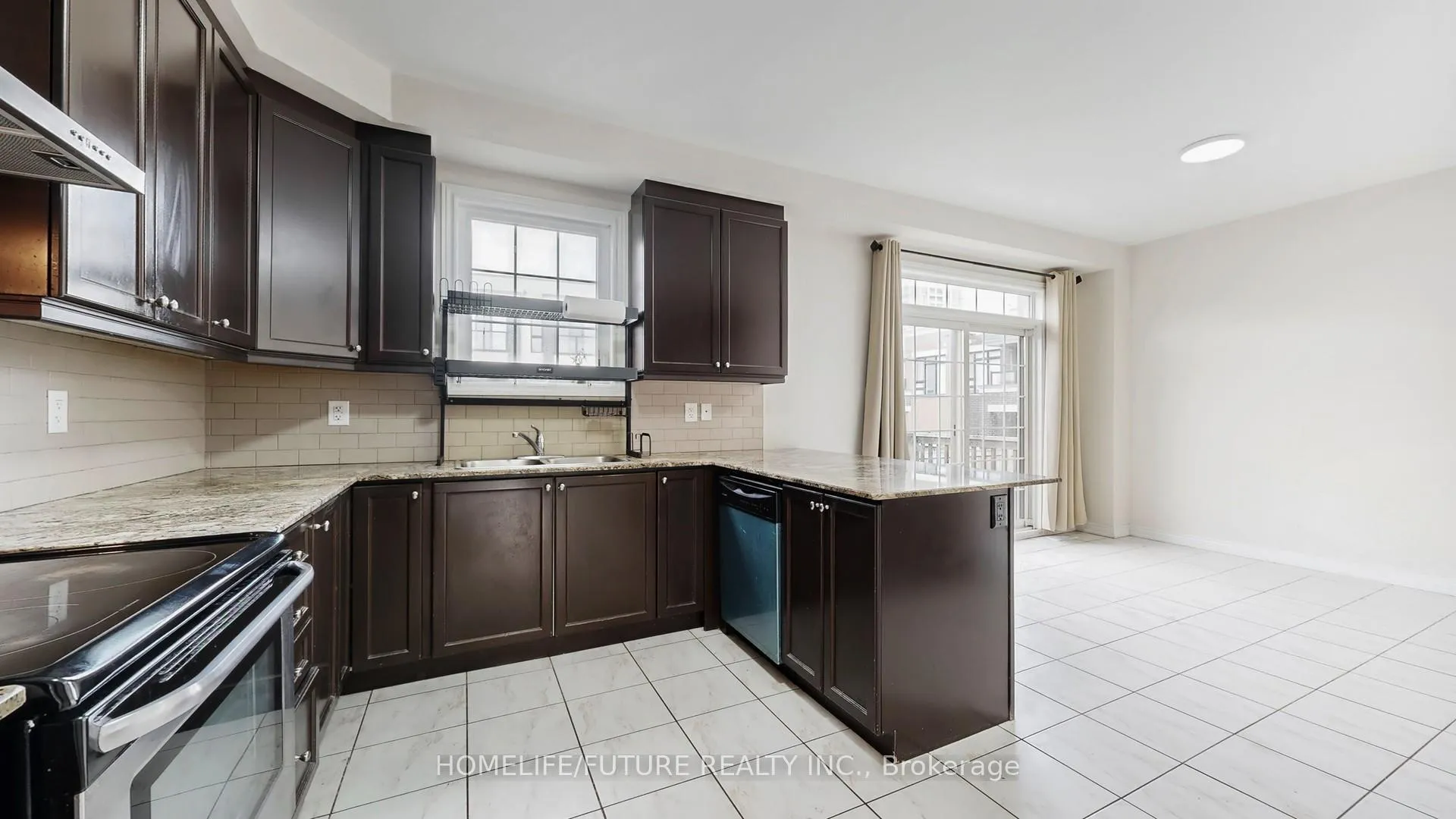 Photo 7 of 89 Hammersly Boulevard, Markham, Wismer — HOMEH