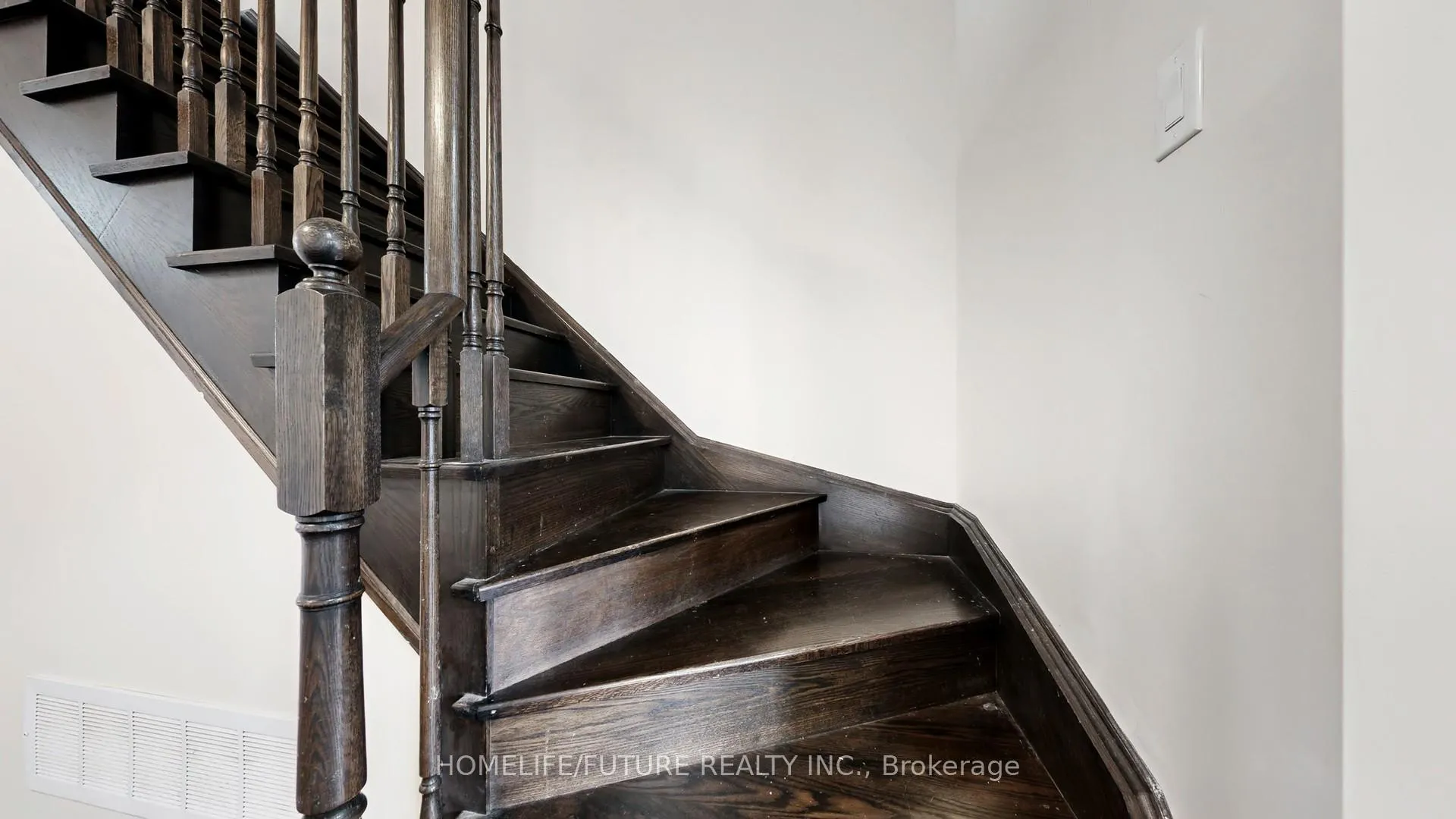 Photo 16 of 89 Hammersly Boulevard, Markham, Wismer — HOMEH