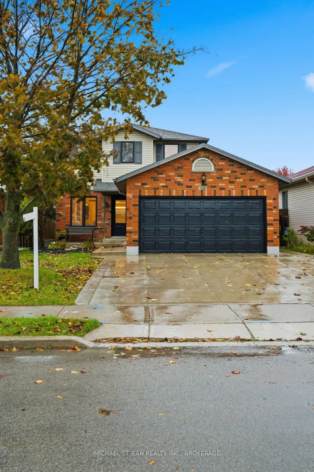 Photo 2 of 92 Colin Crescent, Hamilton, Jerome — HOMEH