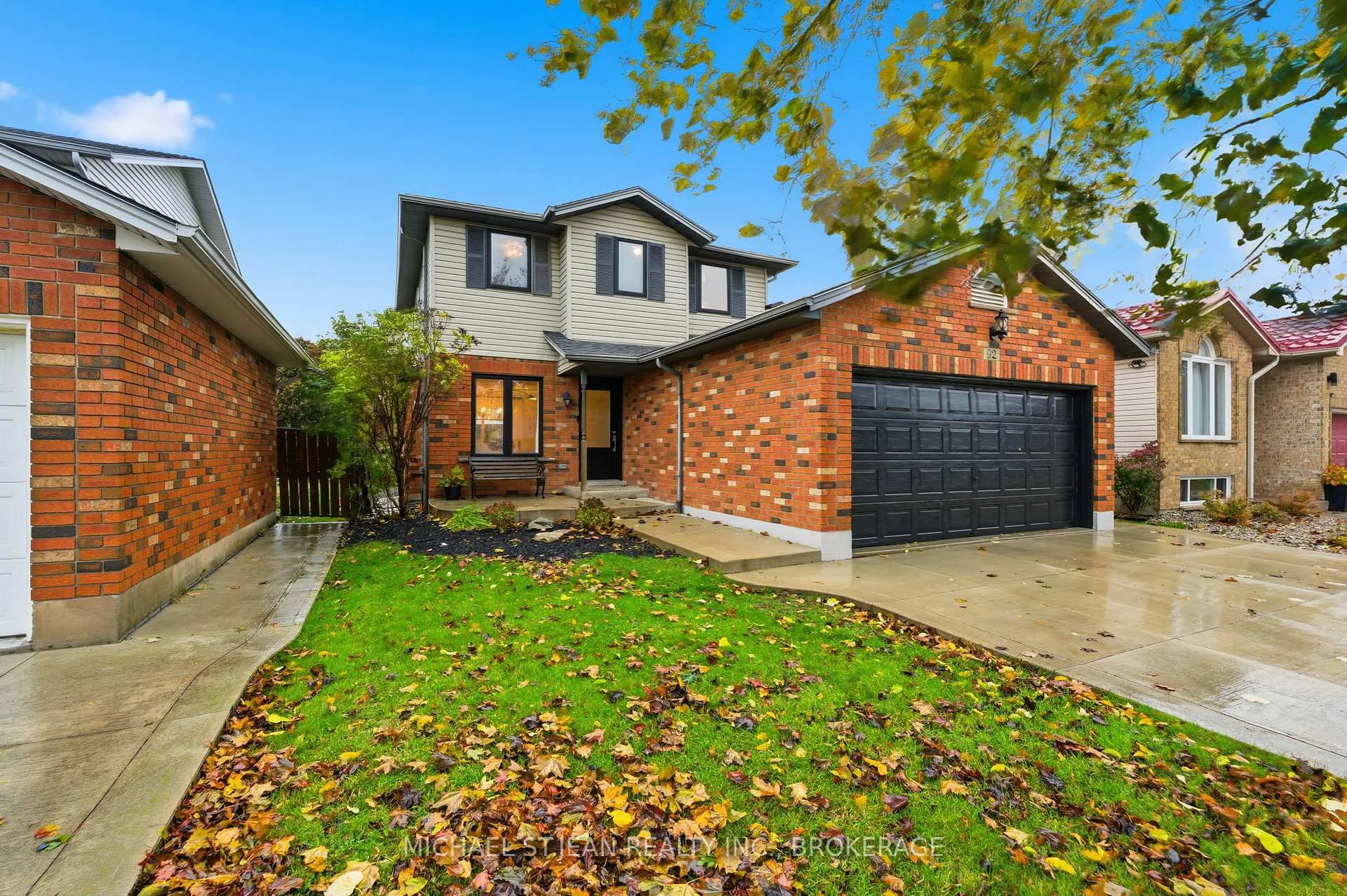 Photo 3 of 92 Colin Crescent, Hamilton, Jerome — HOMEH