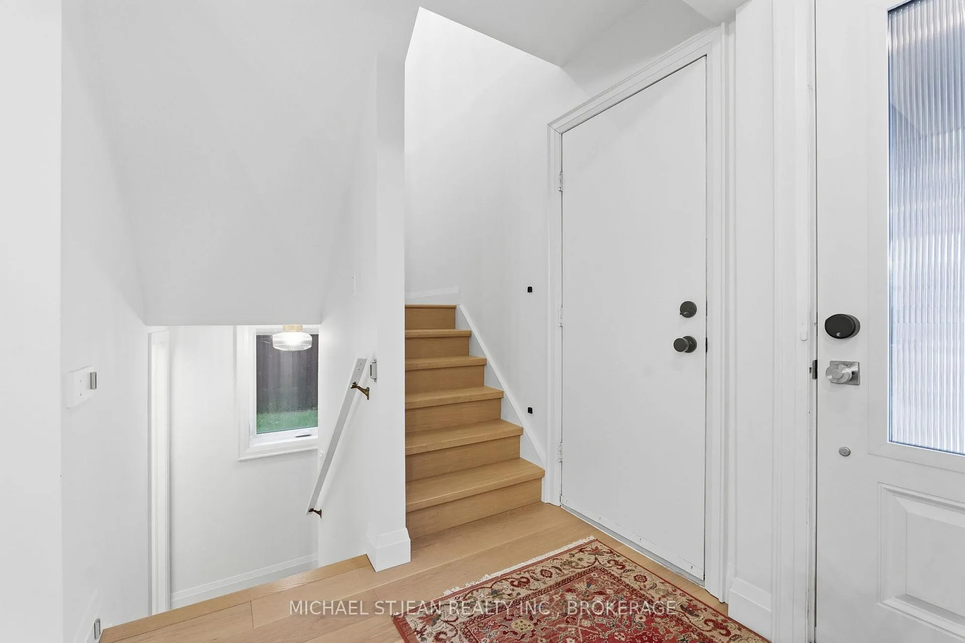 Photo 23 of 92 Colin Crescent, Hamilton, Jerome — HOMEH