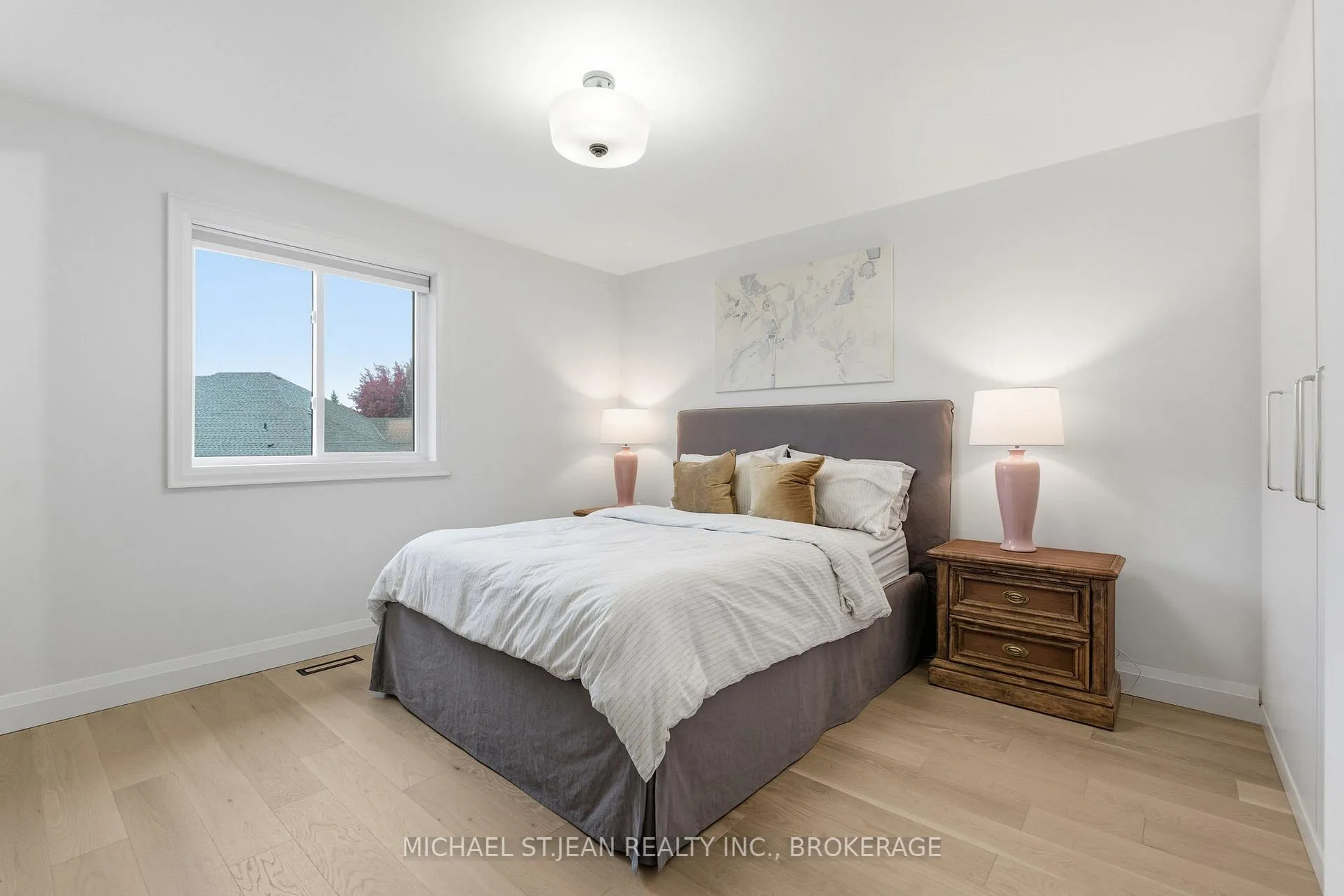 Photo 25 of 92 Colin Crescent, Hamilton, Jerome — HOMEH