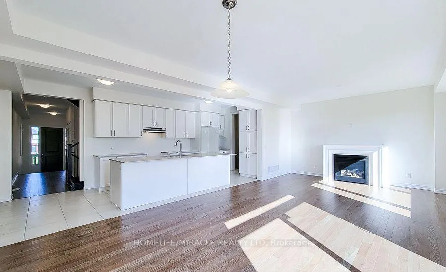 Photo 4 of 272 Broadacre Drive, Kitchener — HOMEH