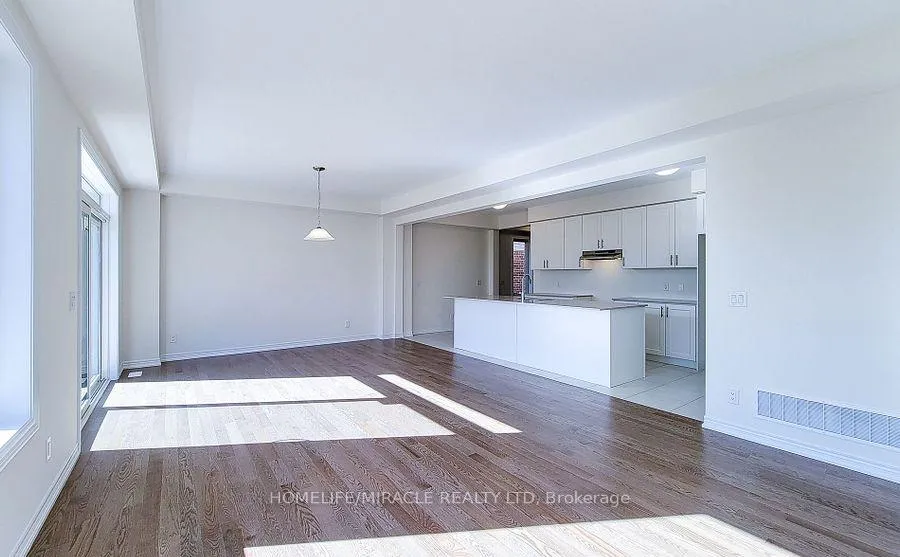 Photo 13 of 272 Broadacre Drive, Kitchener — HOMEH