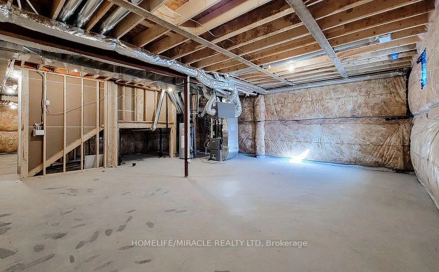 Photo 15 of 272 Broadacre Drive, Kitchener — HOMEH