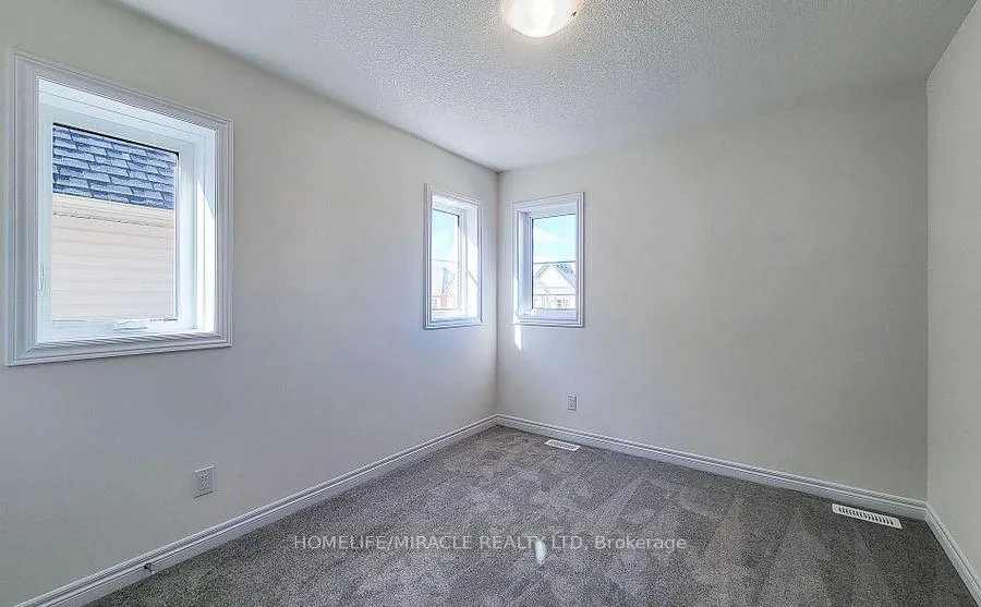 Photo 17 of 272 Broadacre Drive, Kitchener — HOMEH