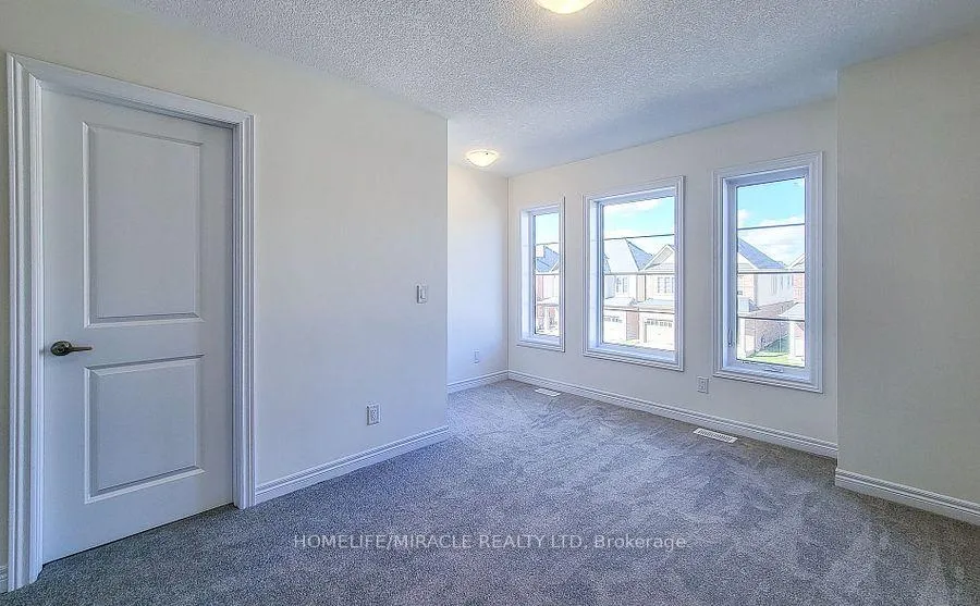 Photo 28 of 272 Broadacre Drive, Kitchener — HOMEH
