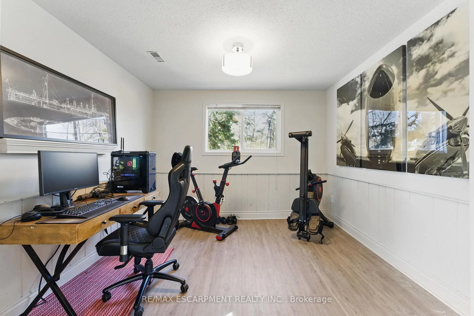 Photo 21 of 563 Tuscarora Drive, Hamilton, Ancaster — HOMEH