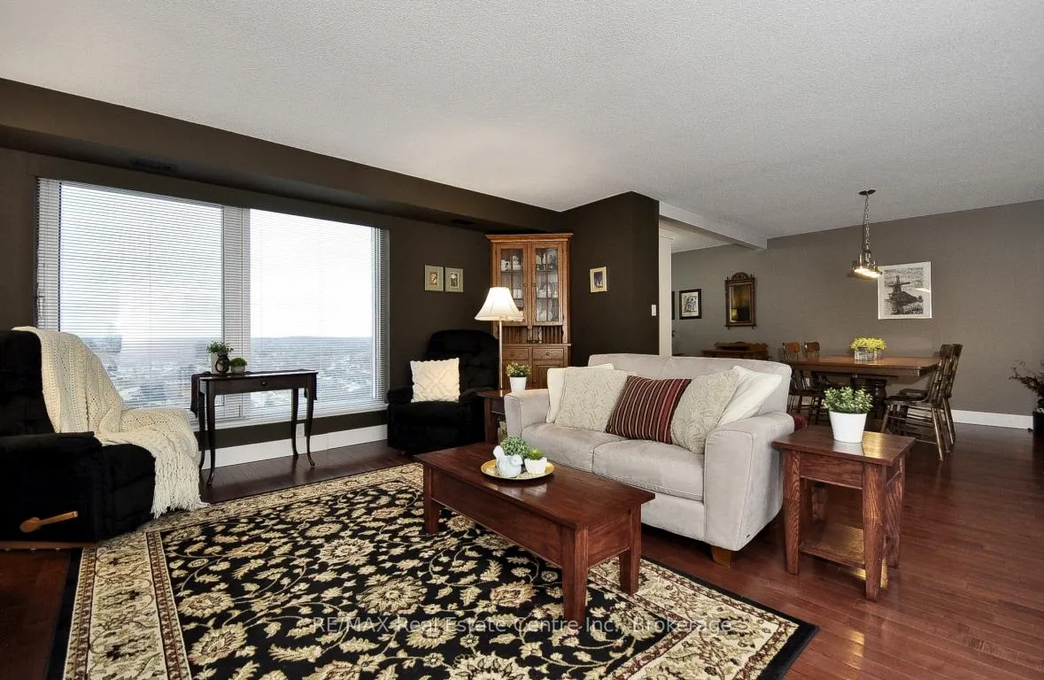 Photo 8 of Unit 1706, 190 Hespeler Road, Cambridge — HOMEH