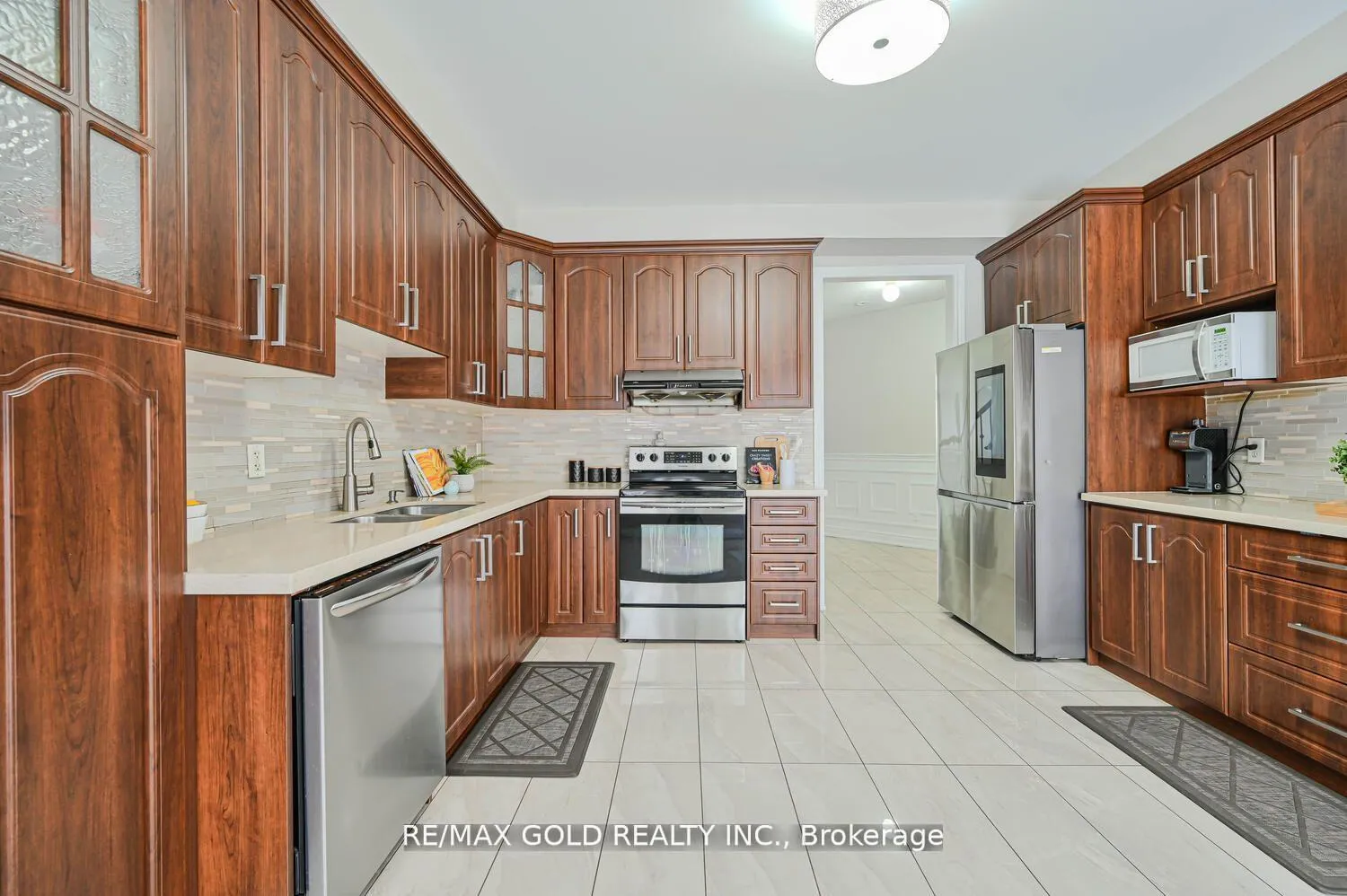 Photo 2 of 37 Redwillow Road, Brampton, Bram East — HOMEH