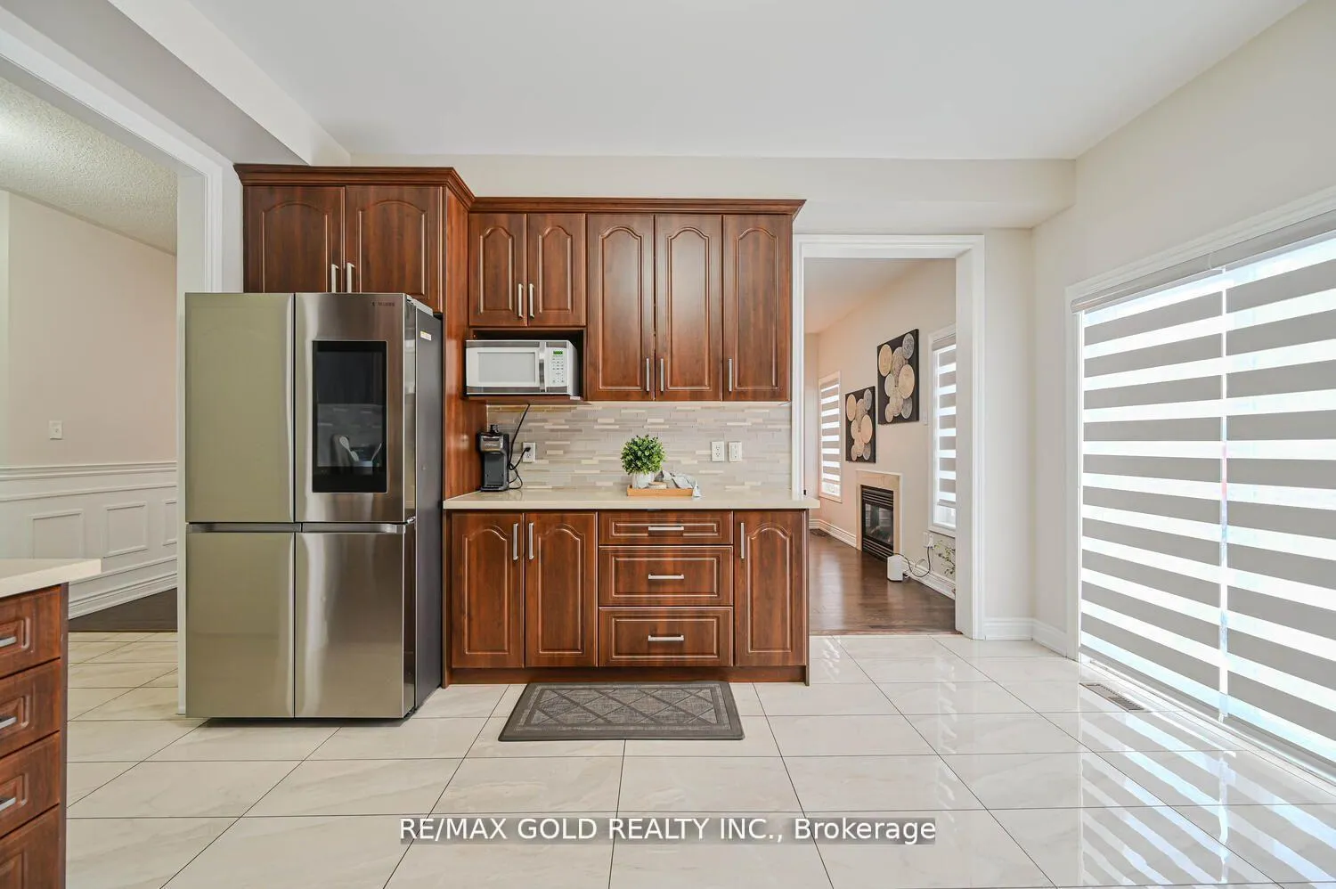 Photo 4 of 37 Redwillow Road, Brampton, Bram East — HOMEH