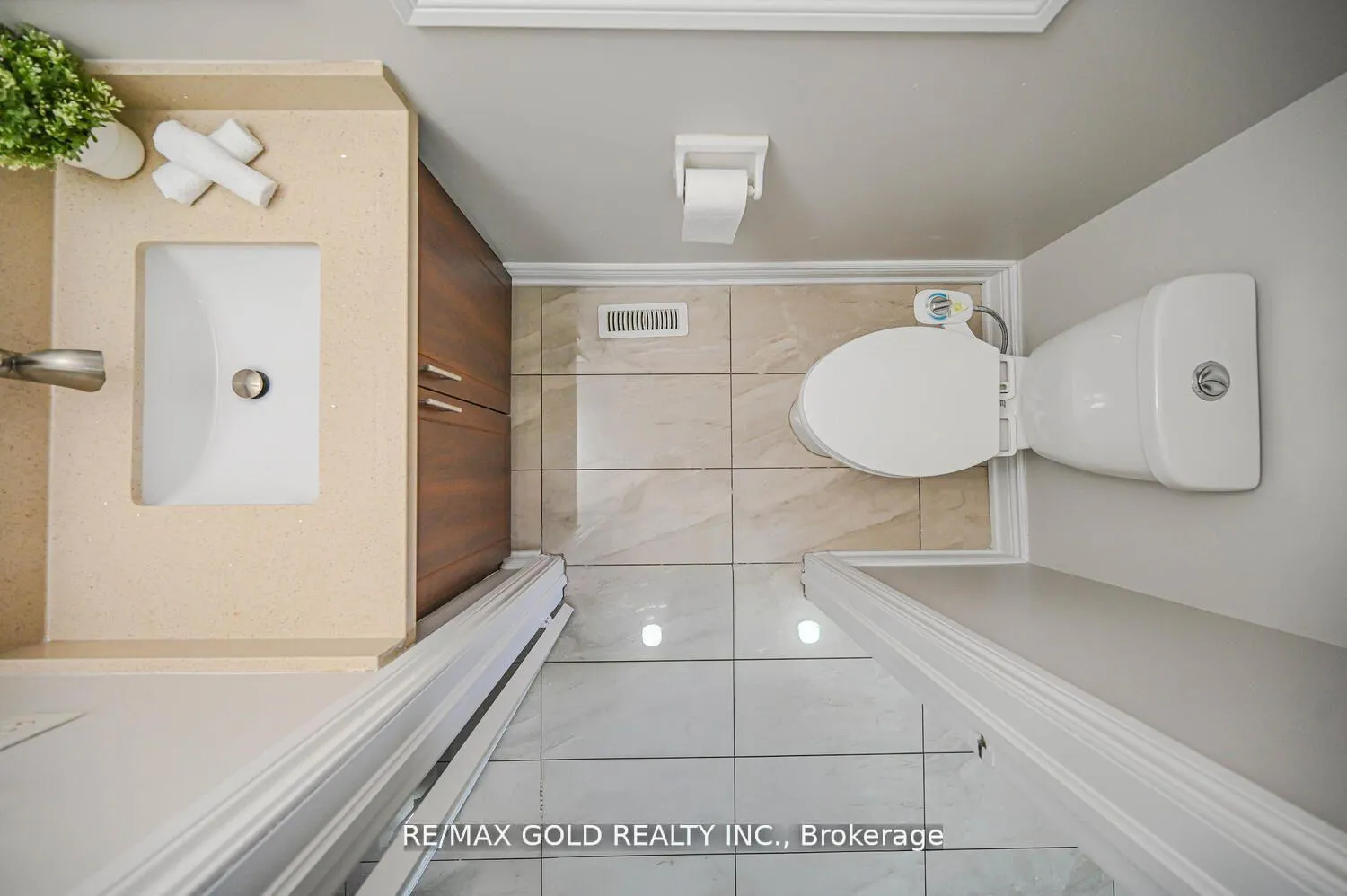 Photo 12 of 37 Redwillow Road, Brampton, Bram East — HOMEH