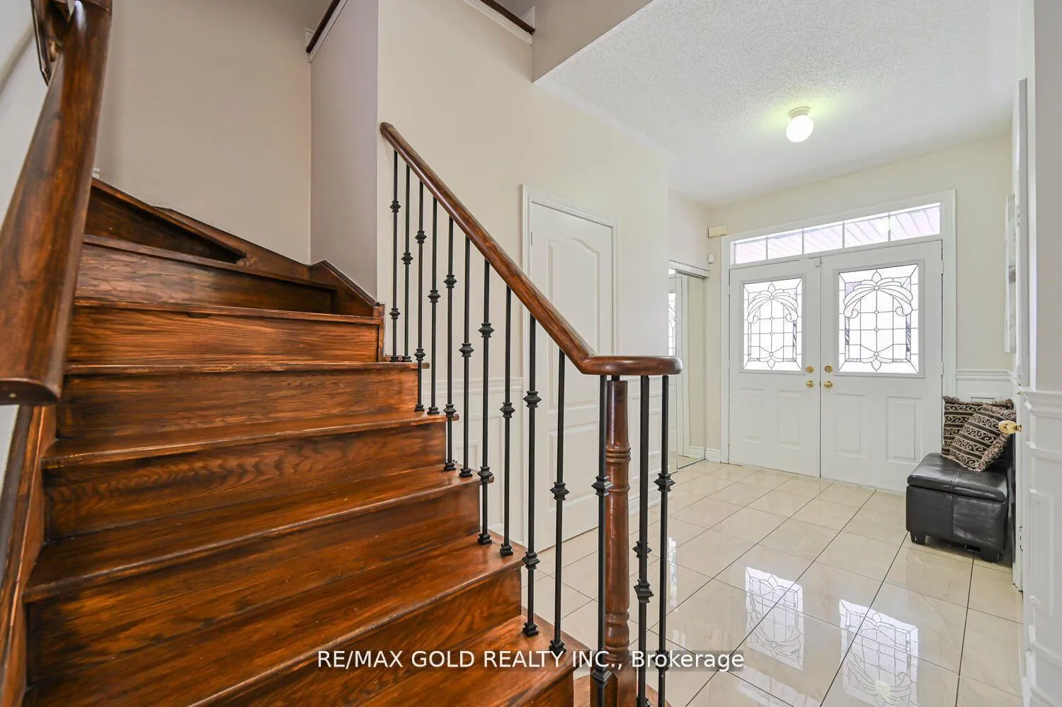 Photo 13 of 37 Redwillow Road, Brampton, Bram East — HOMEH