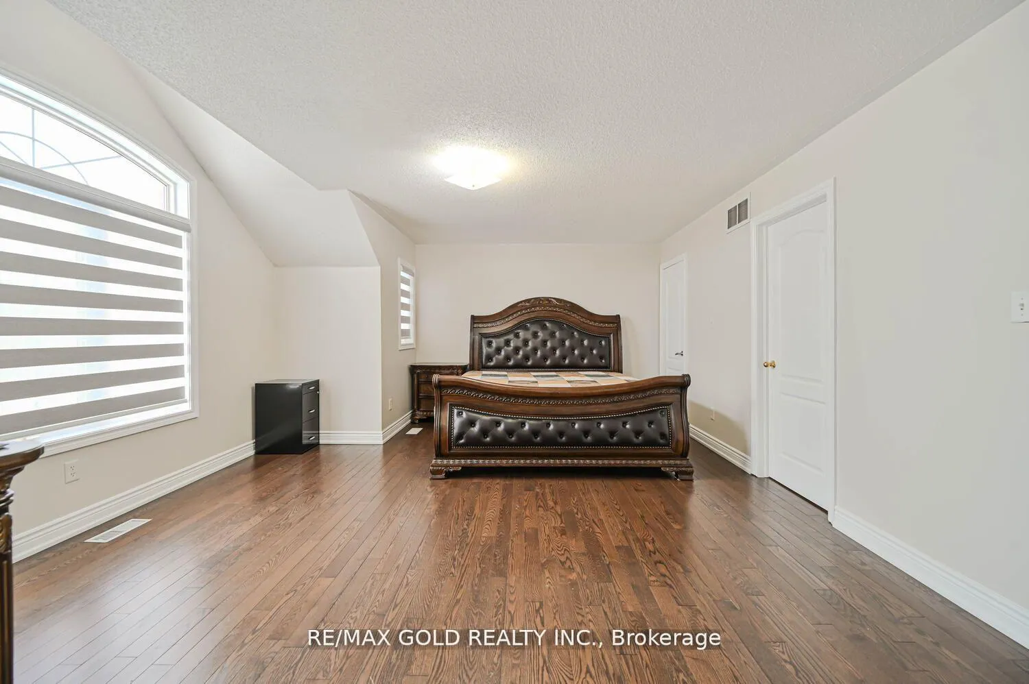 Photo 19 of 37 Redwillow Road, Brampton, Bram East — HOMEH