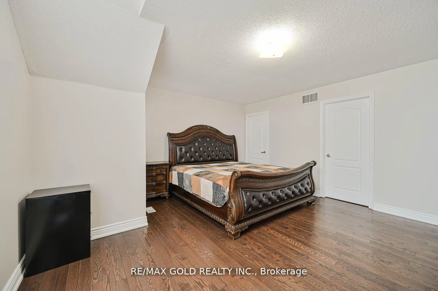 Photo 20 of 37 Redwillow Road, Brampton, Bram East — HOMEH