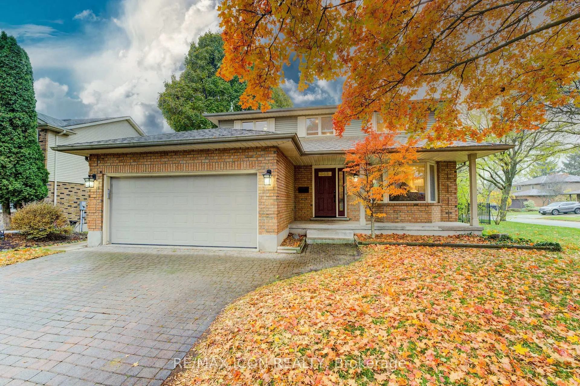 Photo 1 of 2 Dunnington Court, Kitchener — HOMEH