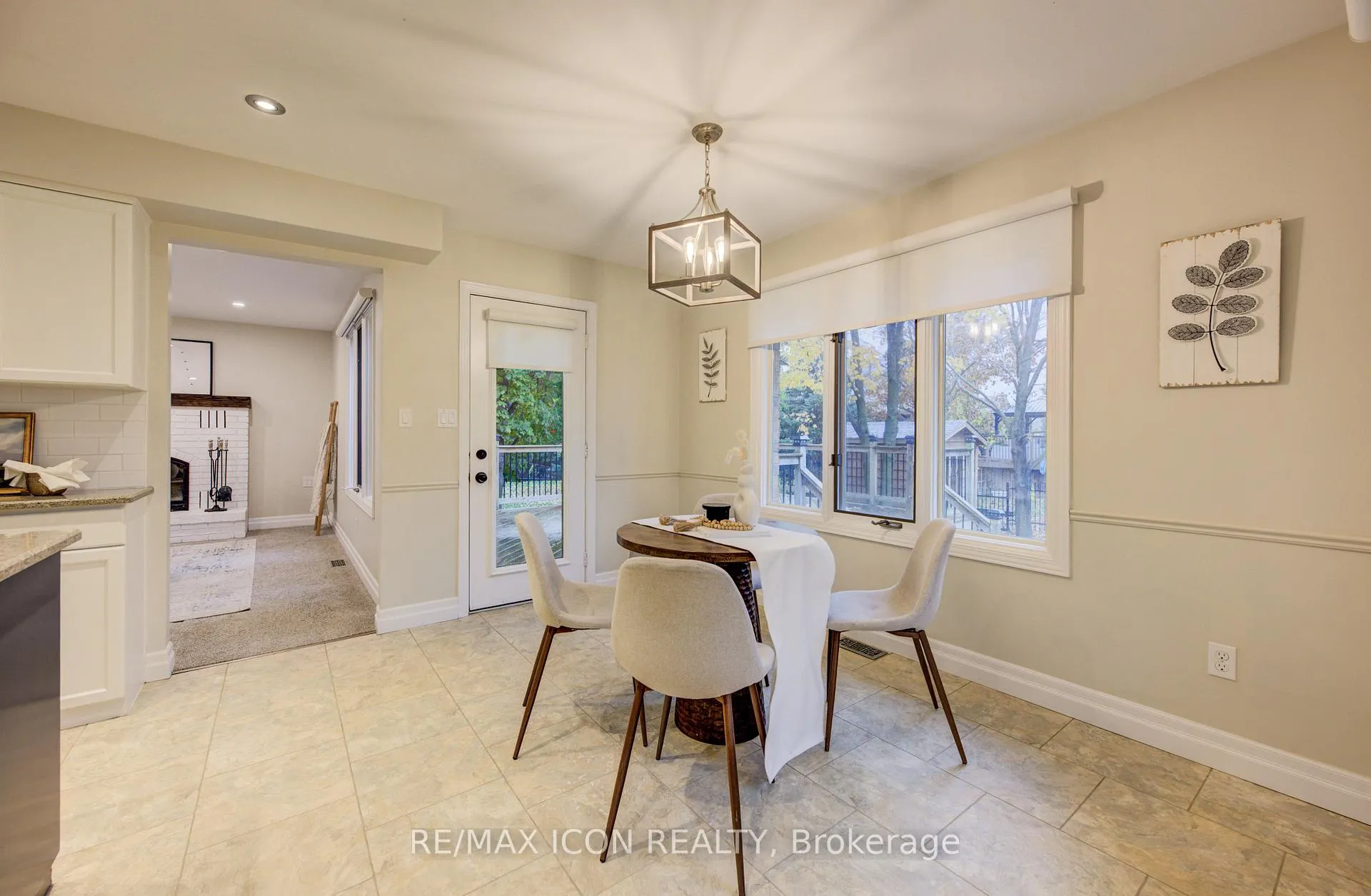 Photo 9 of 2 Dunnington Court, Kitchener — HOMEH
