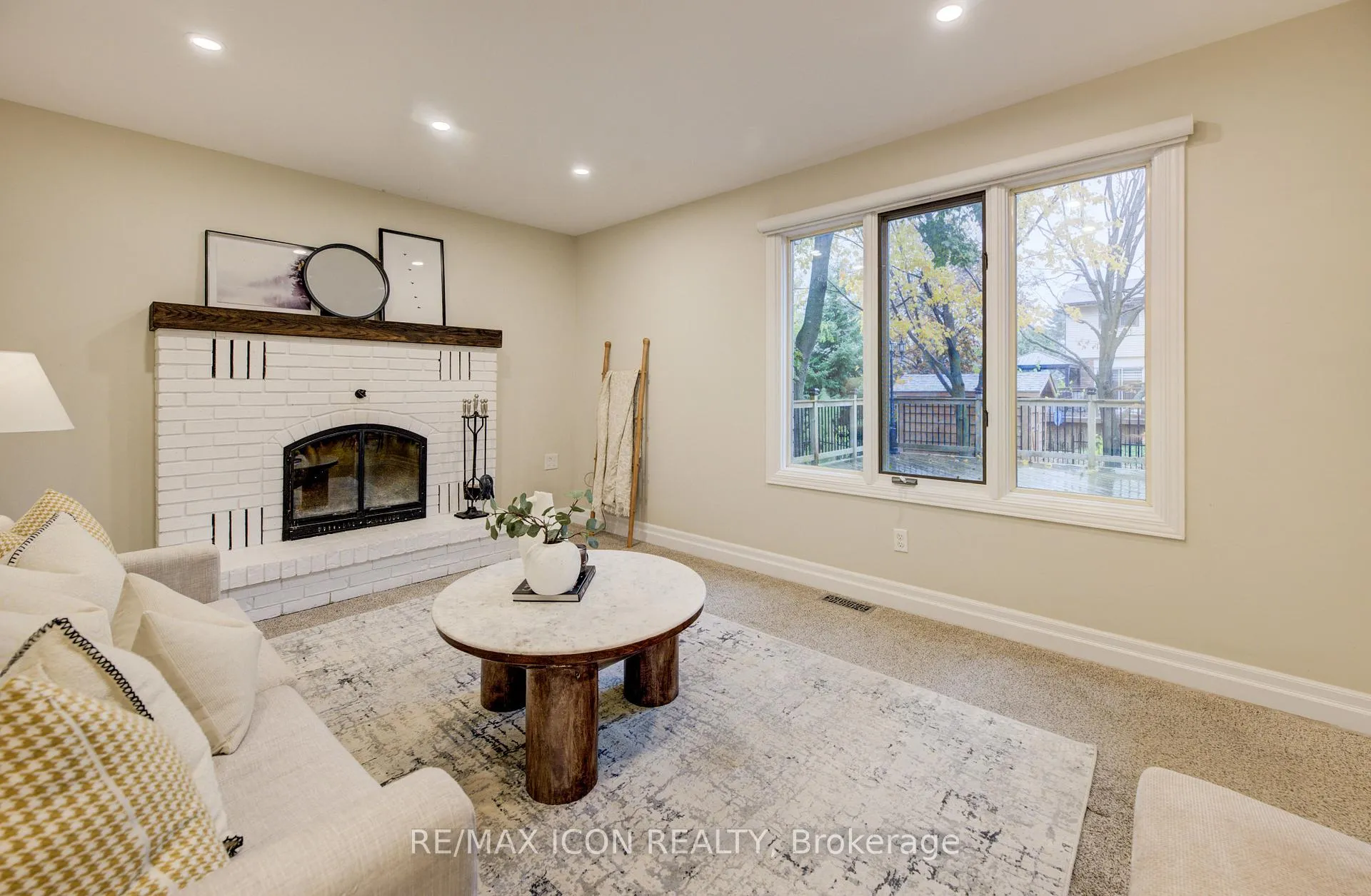 Photo 18 of 2 Dunnington Court, Kitchener — HOMEH