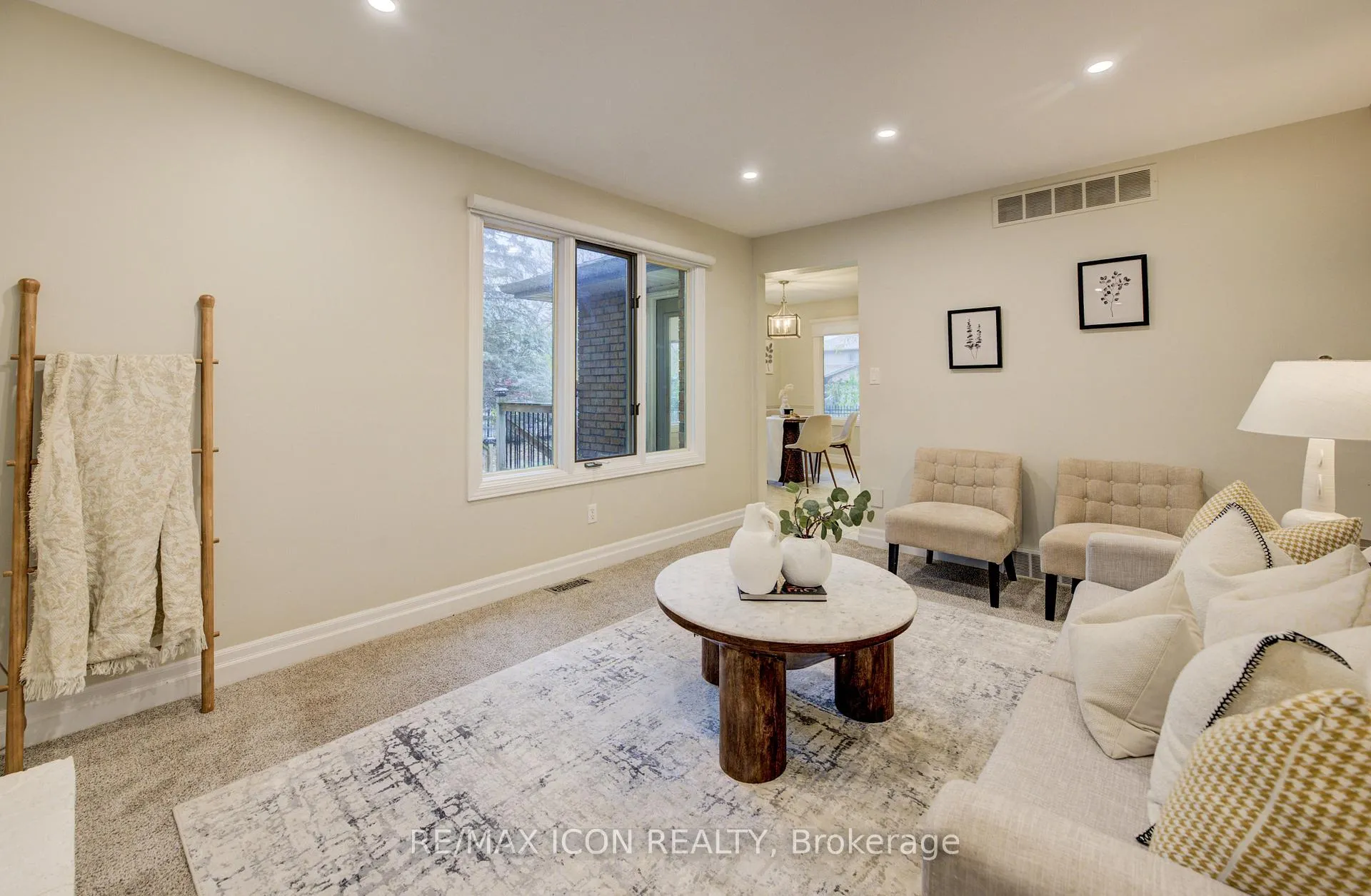 Photo 19 of 2 Dunnington Court, Kitchener — HOMEH