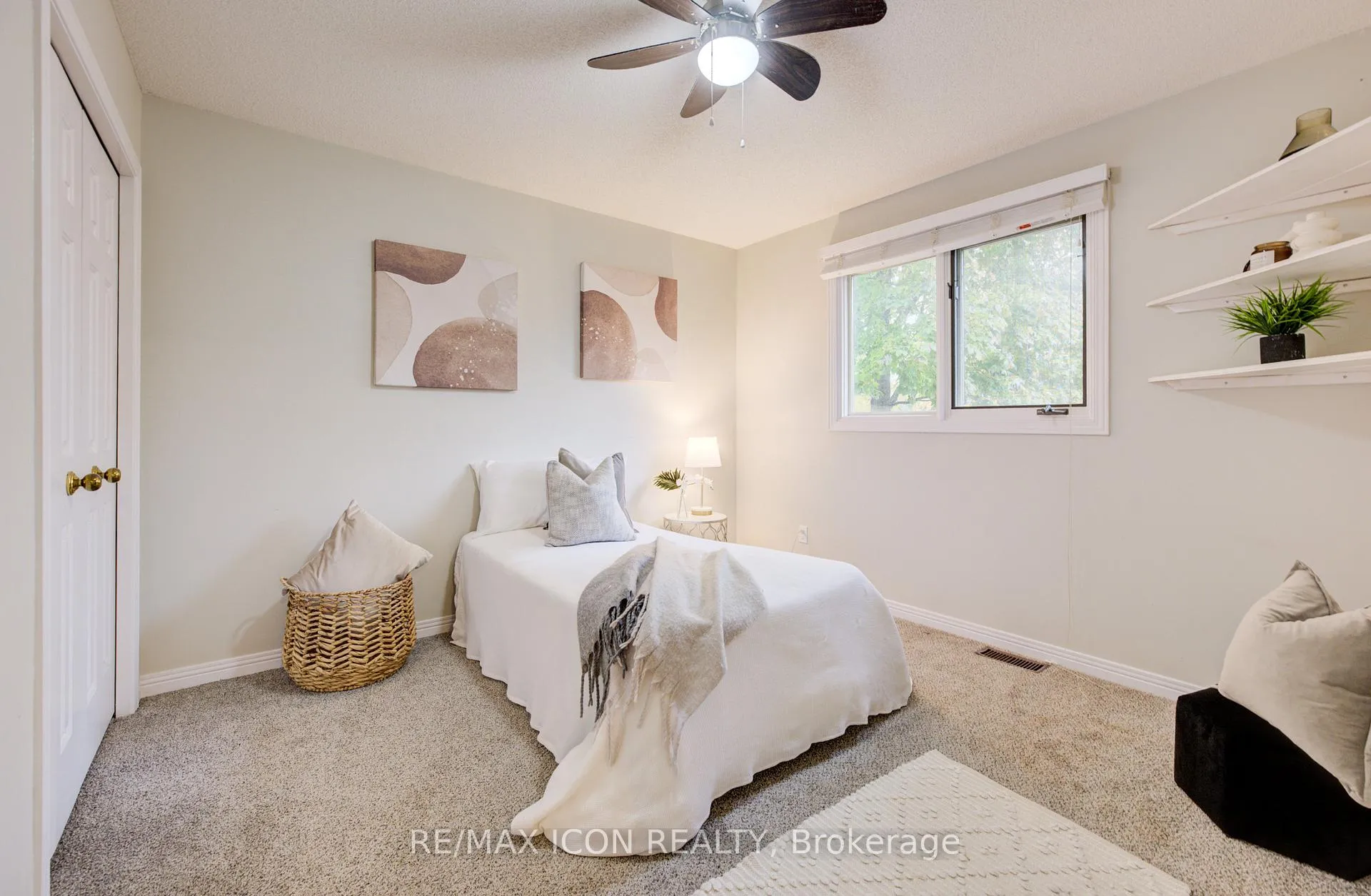 Photo 34 of 2 Dunnington Court, Kitchener — HOMEH