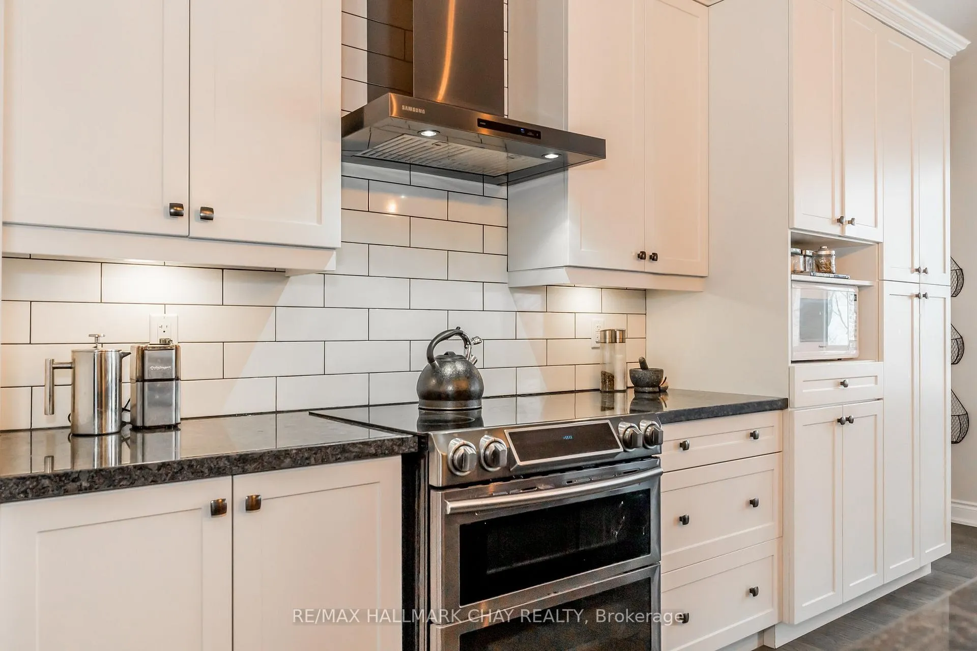 Photo 12 of 1753 Glen Echo Ridge, Severn, Fesserton — HOMEH