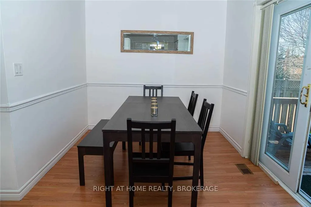 Photo 12 of 68 West 4th Street, Hamilton, Bonnington — HOMEH
