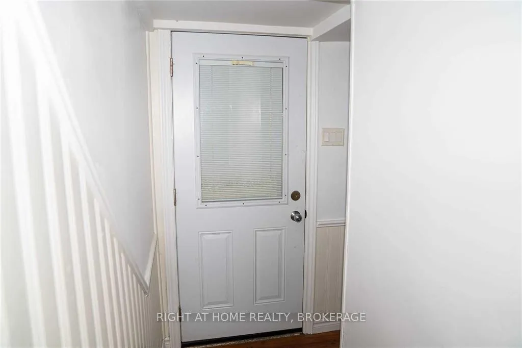 Photo 23 of 68 West 4th Street, Hamilton, Bonnington — HOMEH