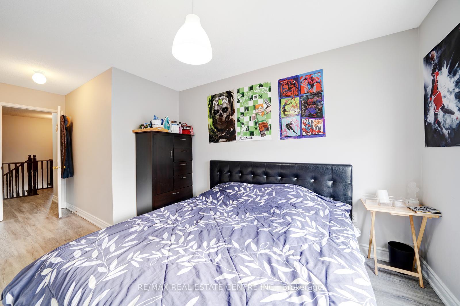 Photo 18 of 553 Rossland Road E, Ajax, Central East — HOMEH