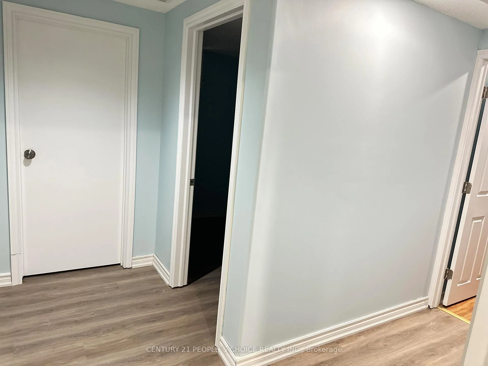 Photo 9 of Unit Bsmt, 59 Claudia Avenue, Vaughan, West Woodbridge — HOMEH