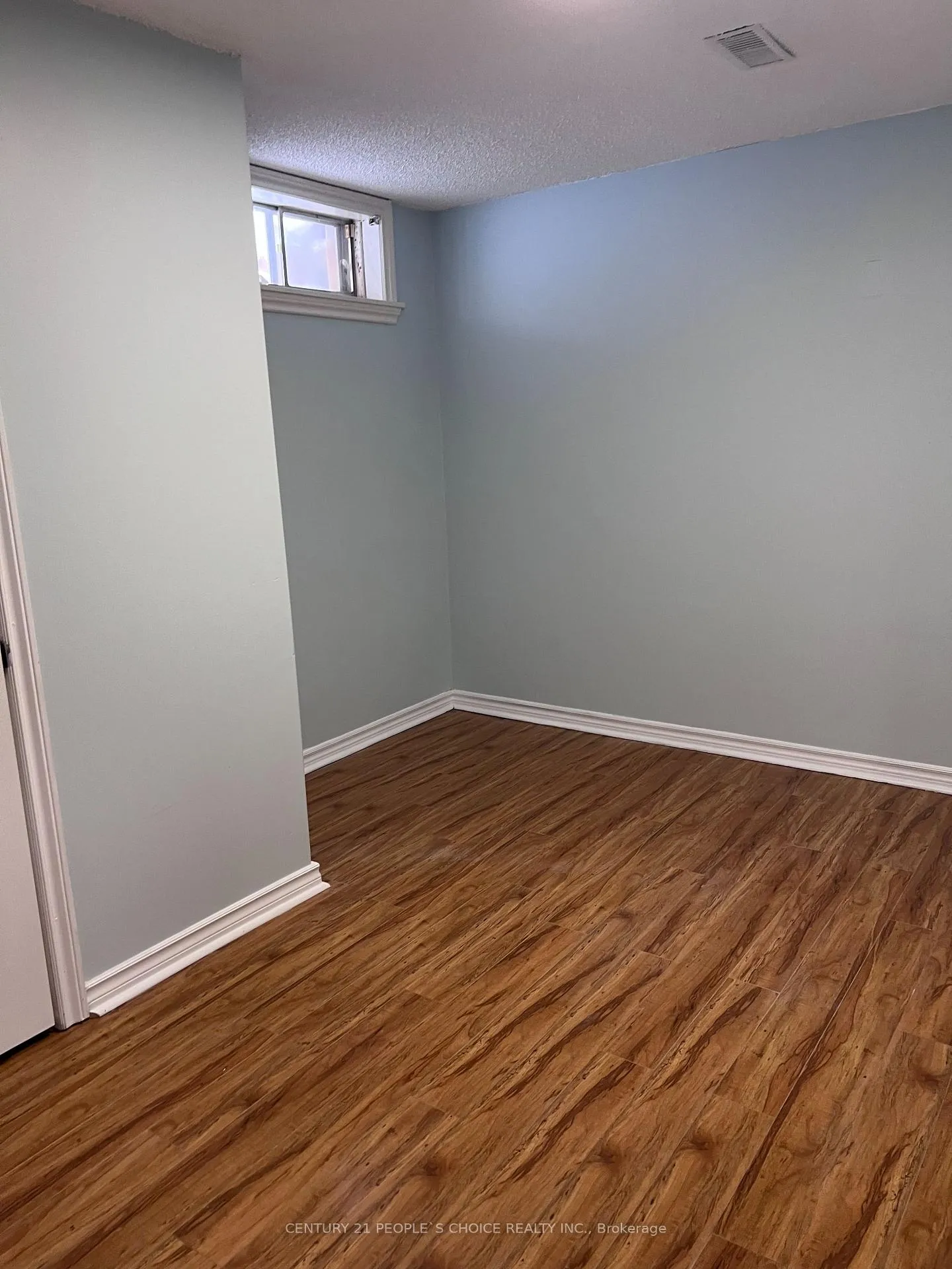 Photo 10 of Unit Bsmt, 59 Claudia Avenue, Vaughan, West Woodbridge — HOMEH