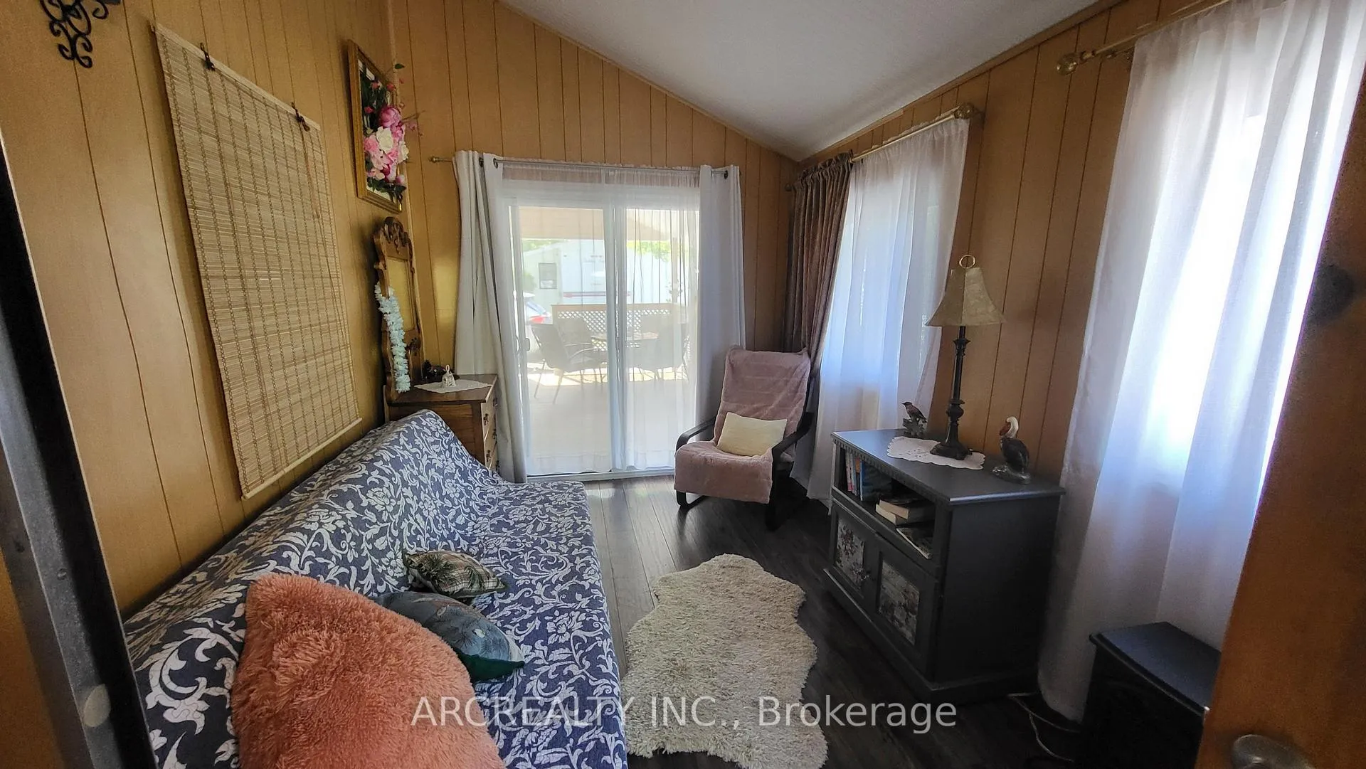 Photo 13 of 7 Cardinal Lane, Georgina, Pefferlaw — HOMEH